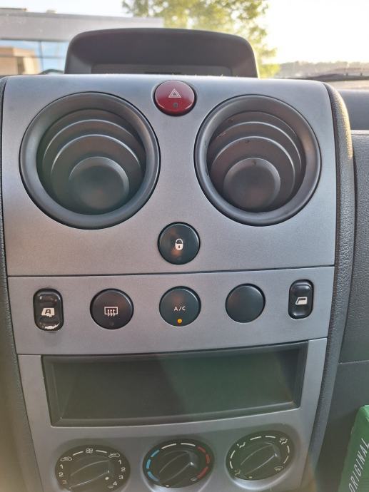 Citroën Berlingo 1,6 HDi - PRVI VLASNIK; KLIMA : SPREMAN ZA RAD, fotografija 8