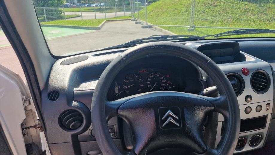 Citroën Berlingo 1,6 HDi - PRVI VLASNIK; KLIMA : SPREMAN ZA RAD, fotografija 7