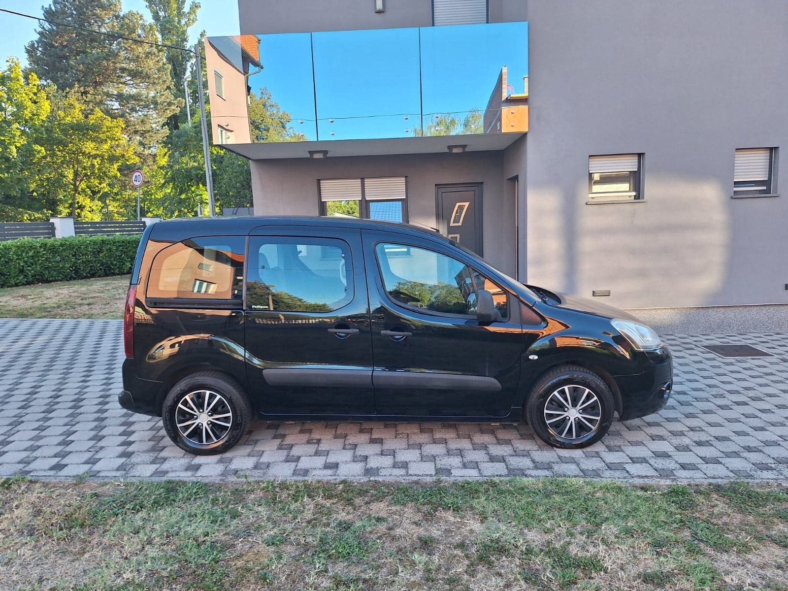 Citroën Berlingo 1,6 HDi **TOP STANJE**, fotografija 8