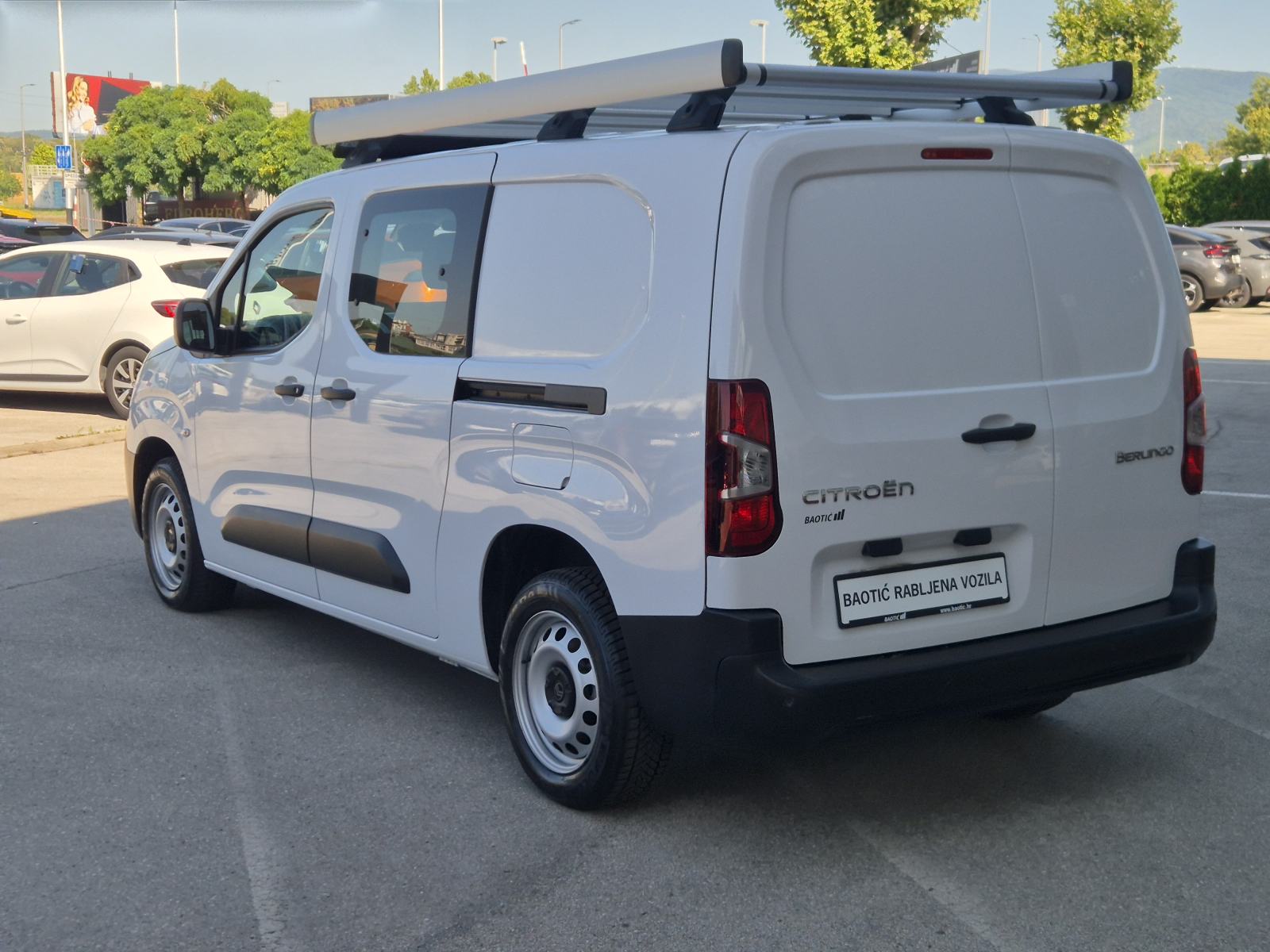 Citroën Berlingo Produžena kabina XL 1,5 BlueHDI 100, fotografija 7