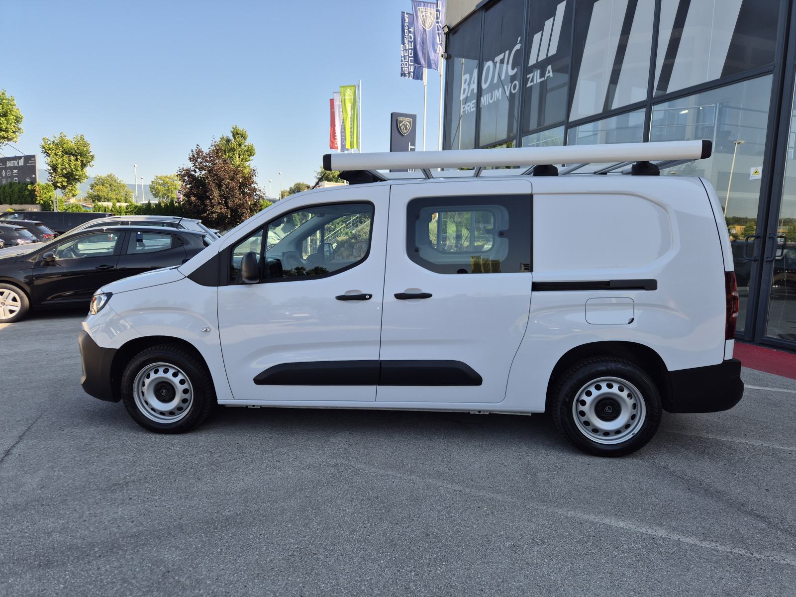 Citroën Berlingo Produžena kabina XL 1,5 BlueHDI 100, fotografija 8