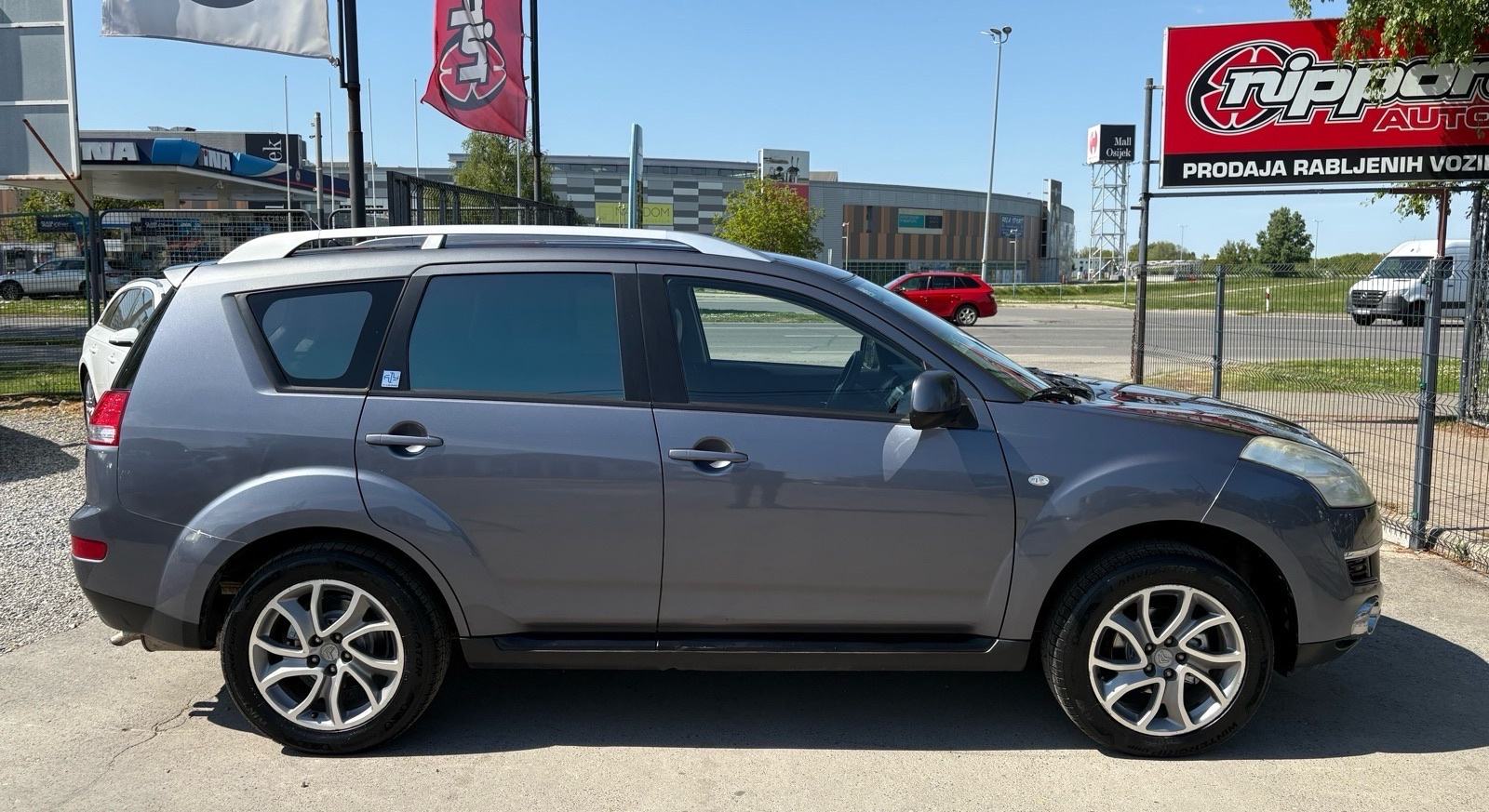 Citroën C-Crosser 2,2 HDi 4x4 - 7 SJEDALA - KLIMA - AUTOKREDIT, fotografija 7