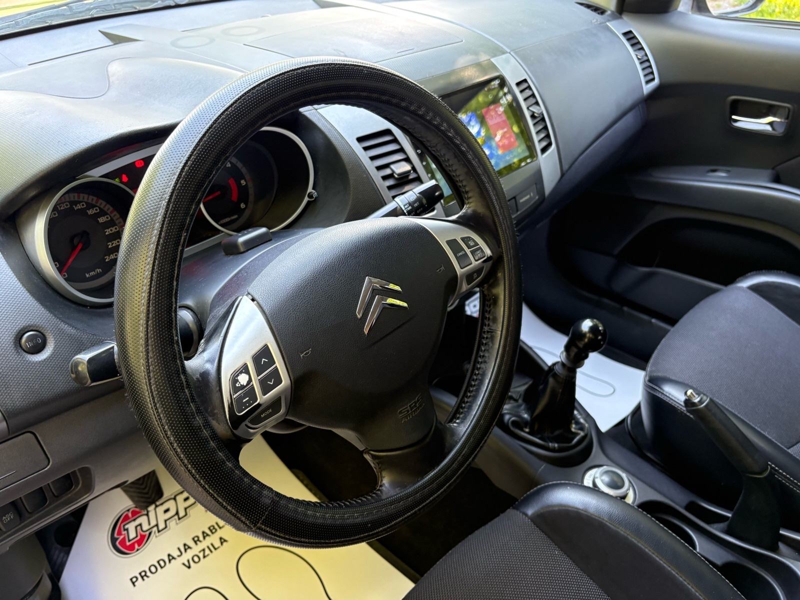 Citroën C-Crosser 2,2 HDi 4x4 - 7 SJEDALA - KLIMA - AUTOKREDIT, fotografija 9