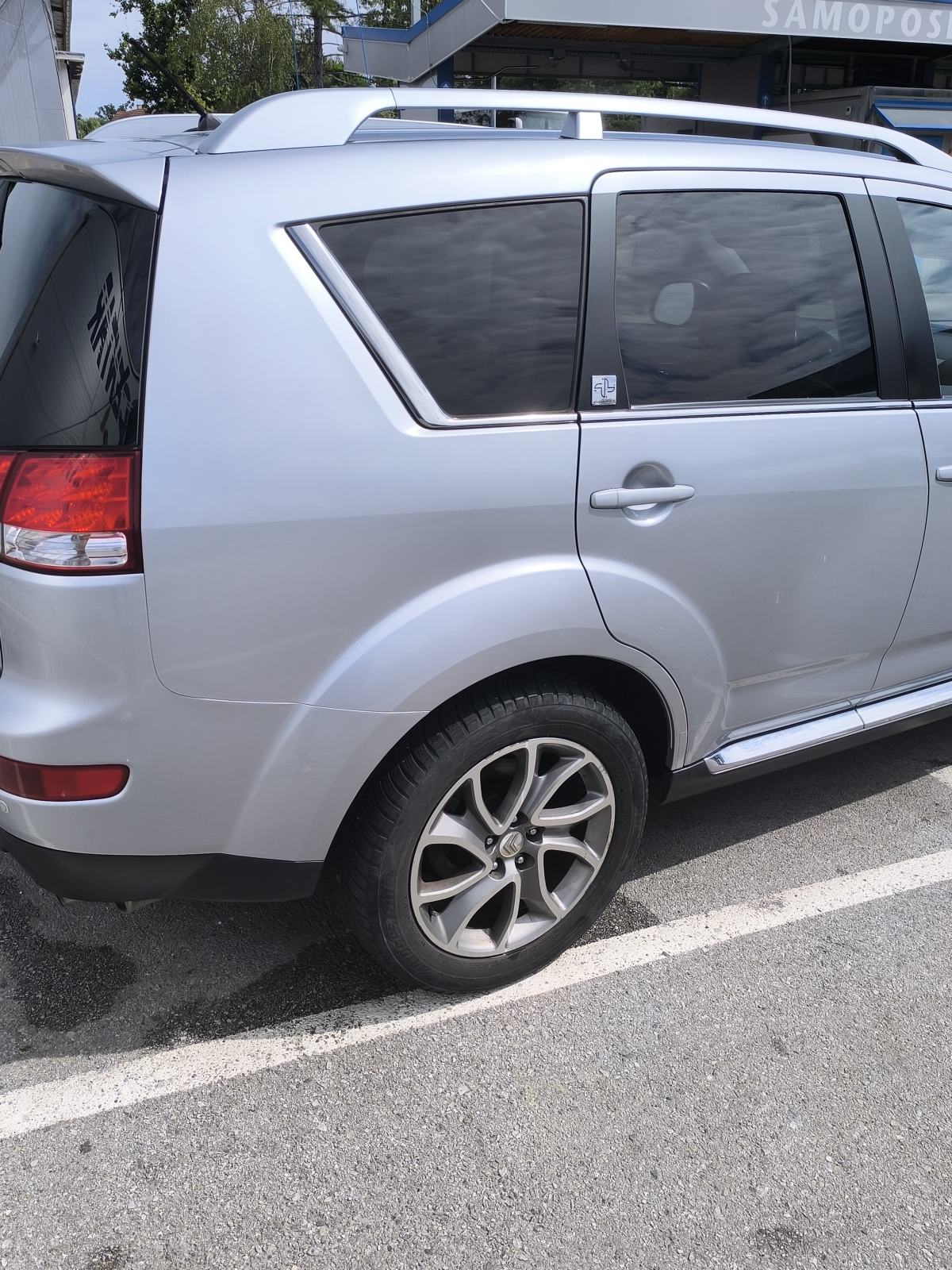 Citroën C-Crosser 2.4 16V automatik, fotografija 4