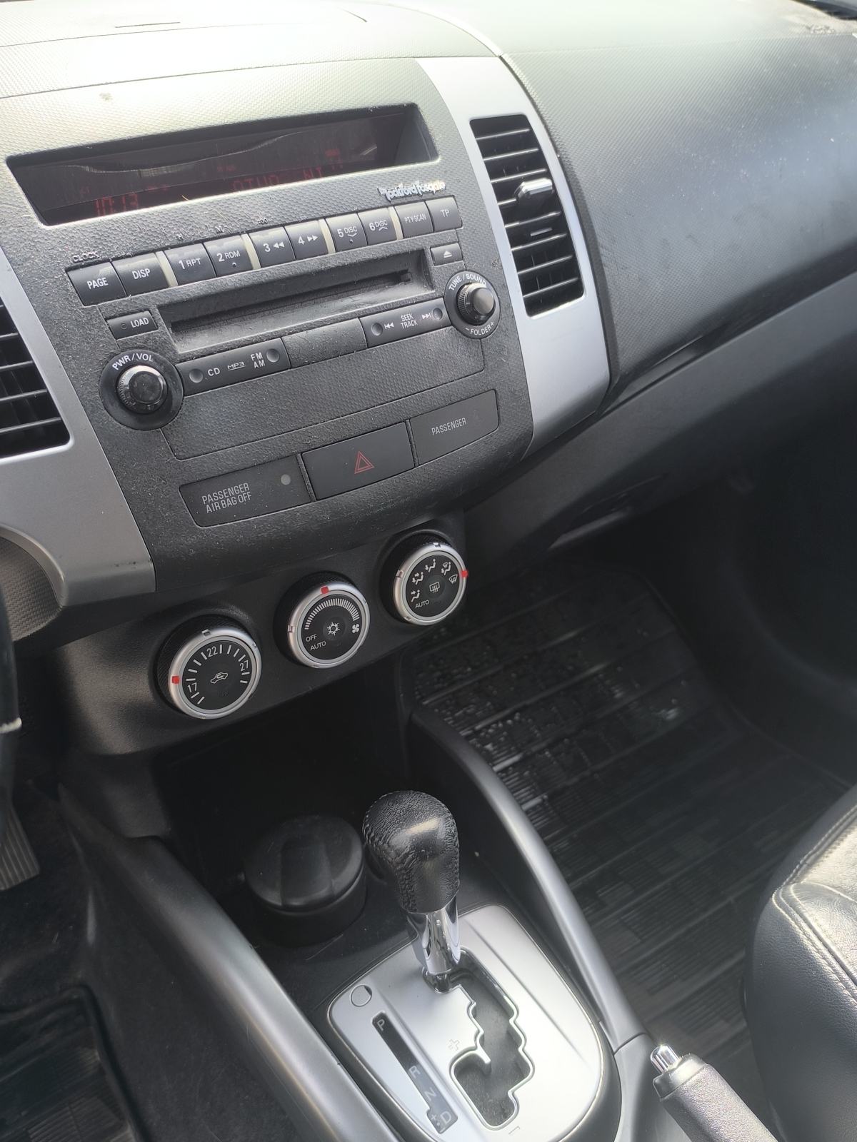 Citroën C-Crosser 2.4 16V automatik, fotografija 12