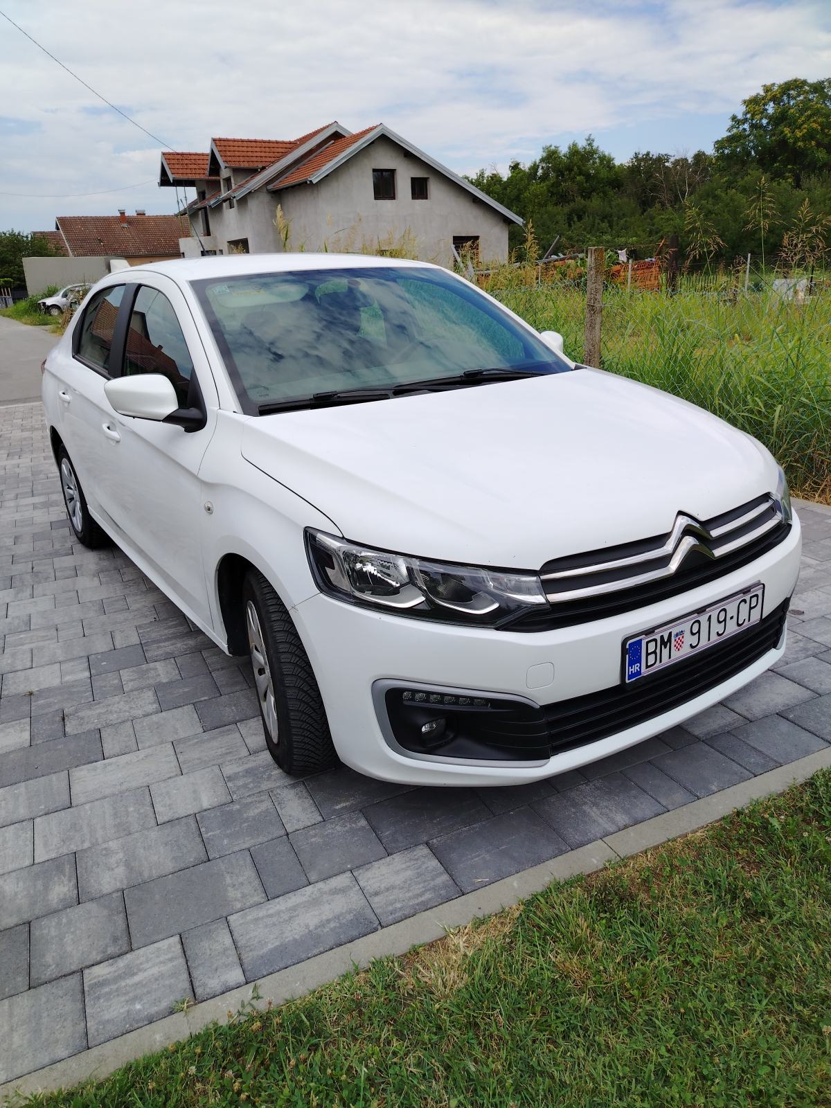 Citroën C-Elysee BlueHDi 100, fotografija 3