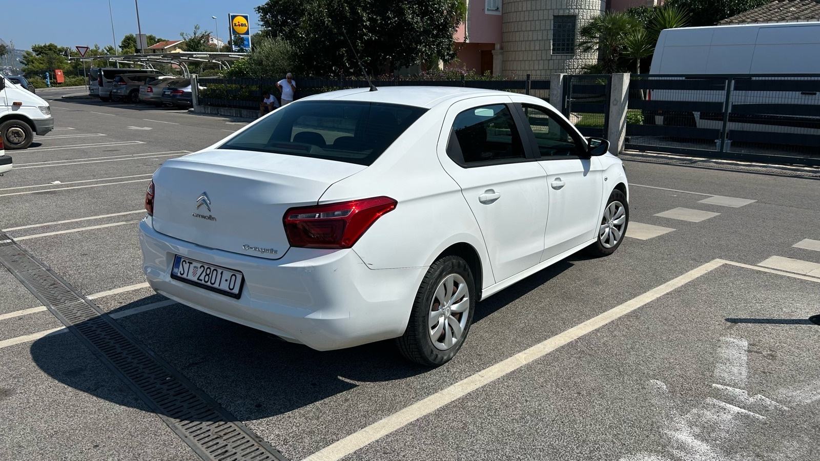 Citroën C-Elysee BlueHDi 100, fotografija 4