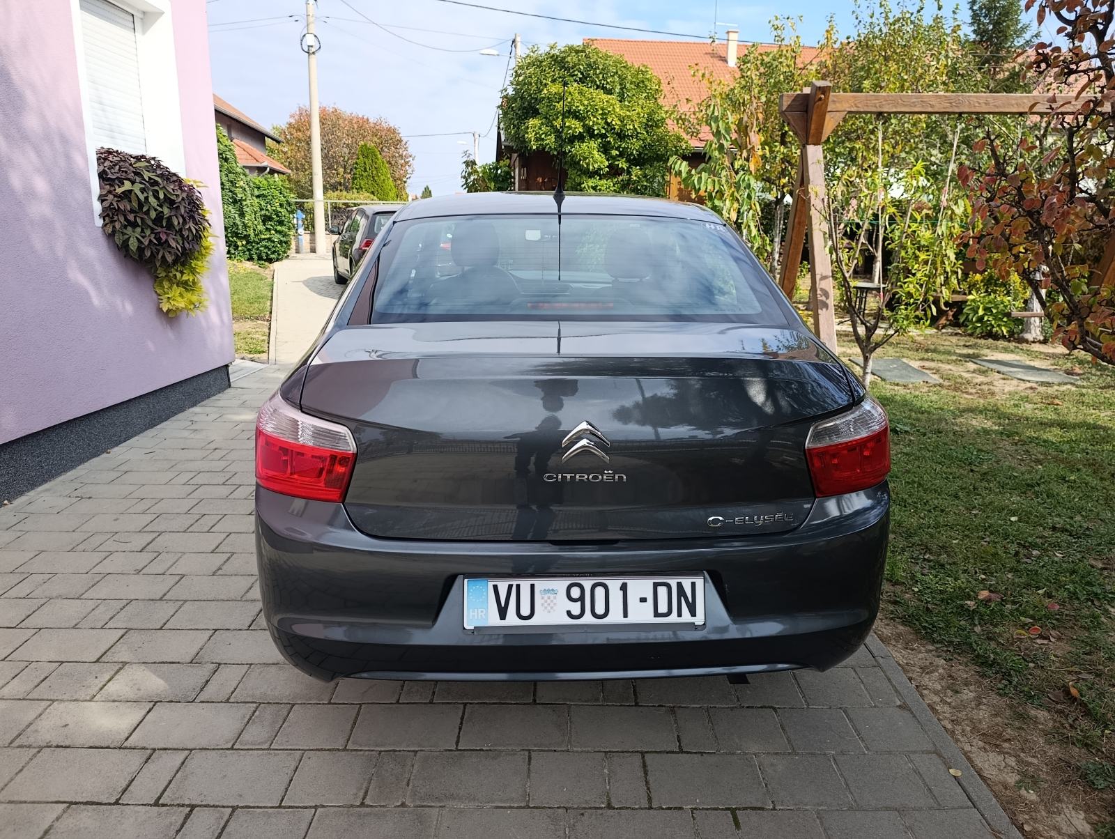 Citroën C-Elysee PureTech, fotografija 9