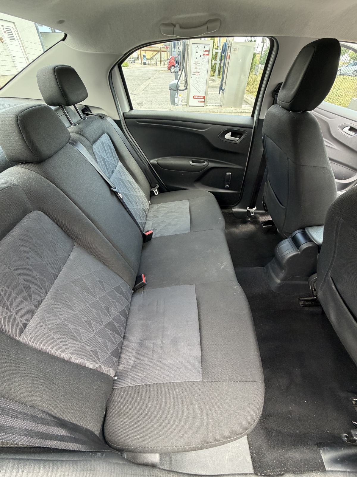 Citroën C-Elysee Feel, fotografija 15