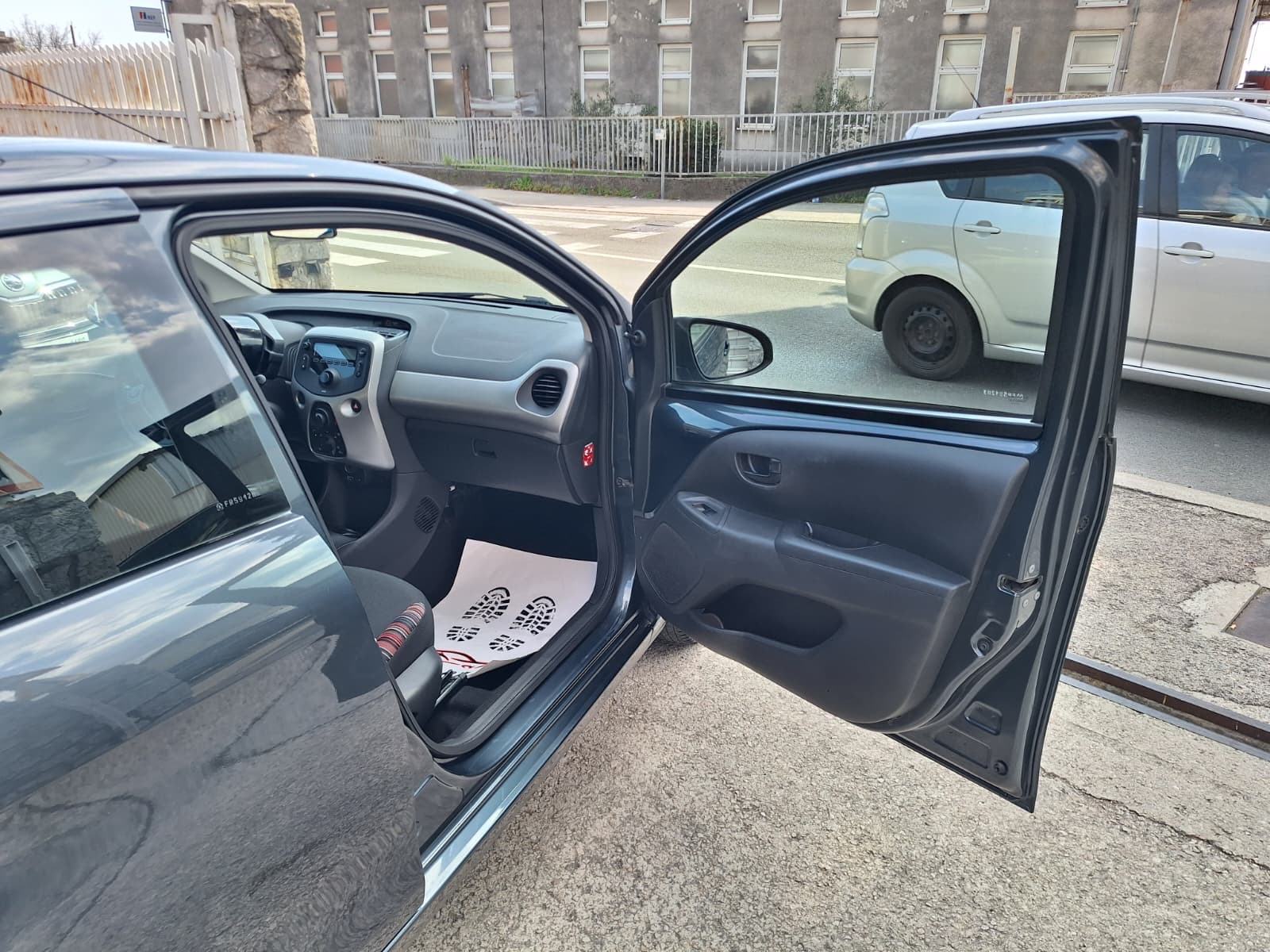 Citroën C1 1,0 automatik ‼️100.000 KM./LED/KLIMA‼️AKCIJA, fotografija 14
