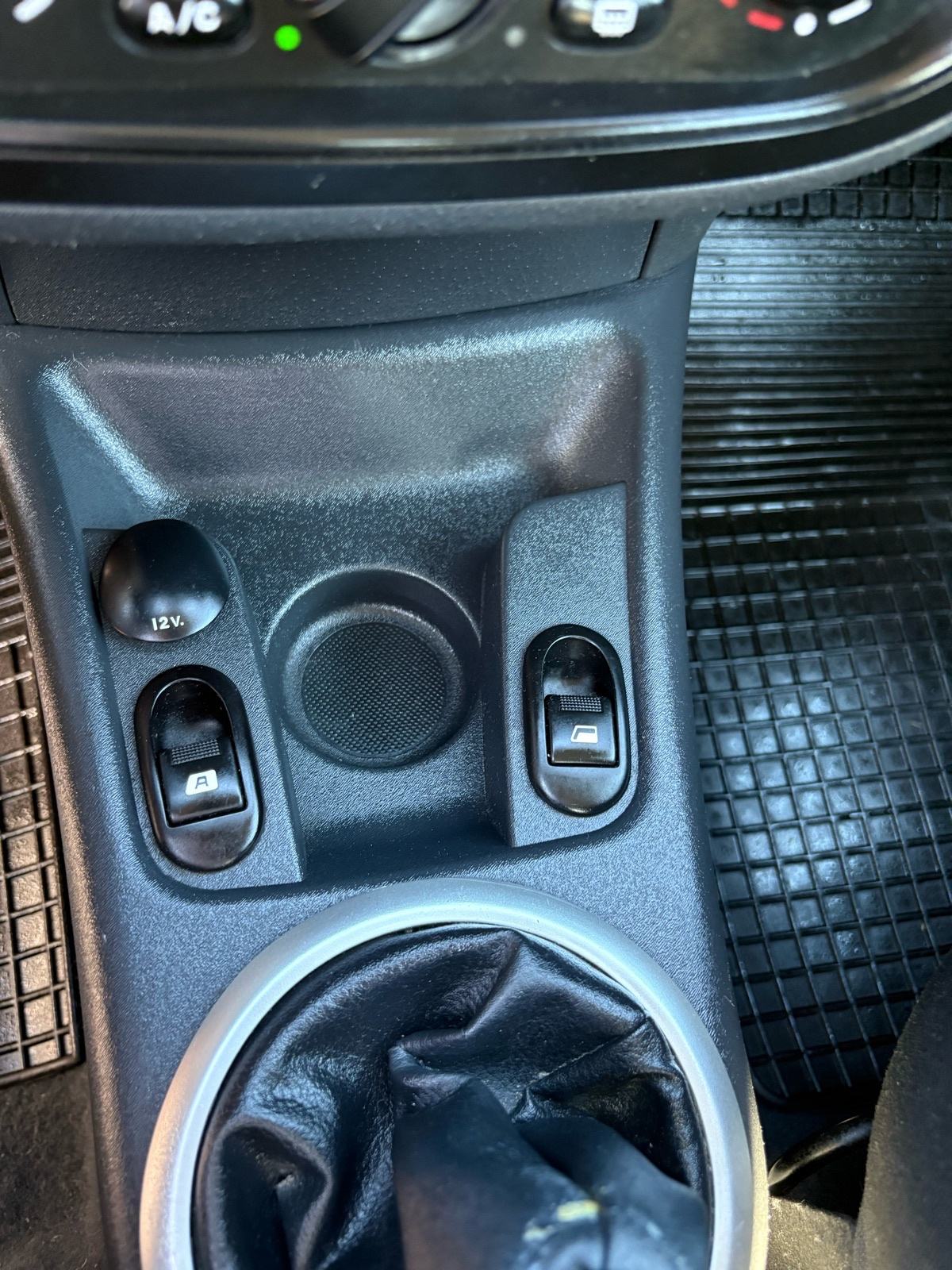 Citroën C3 1.1i klima,servo,reg.05/2027 ODLICAN, fotografija 12