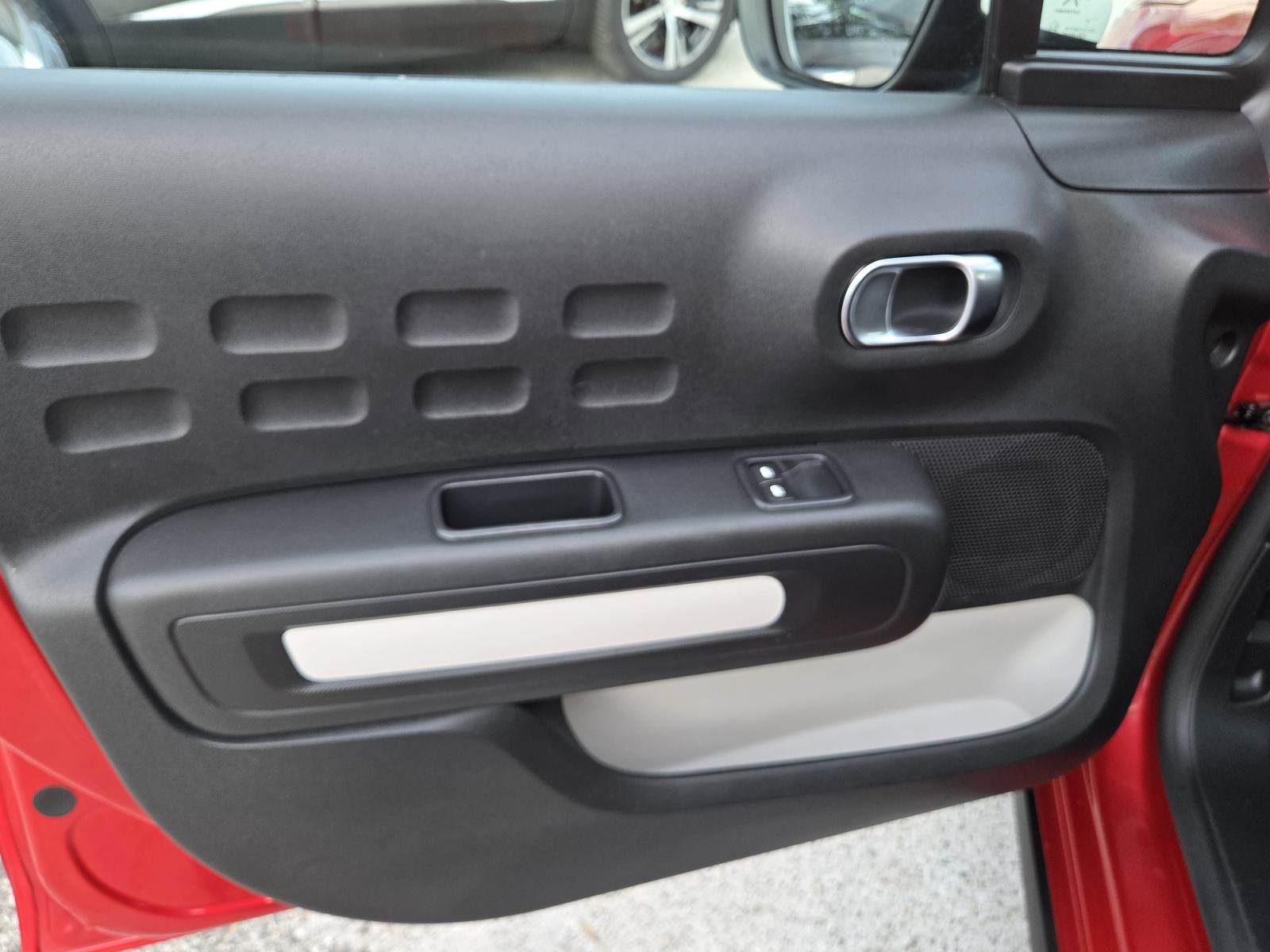 Citroën C3 1,2 2023g.-"54000km"-LIFT-NAVI-LED-SERVISNA-GARANCIJA, fotografija 12