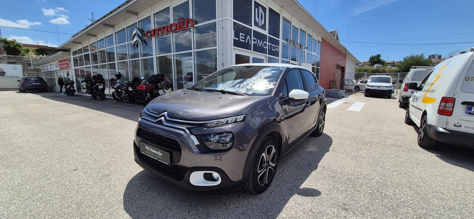 Citroën C3 1,2 **3 GOD. JAMSTVA**PRVI VLASNIK**KAO NOV**, fotografija 1