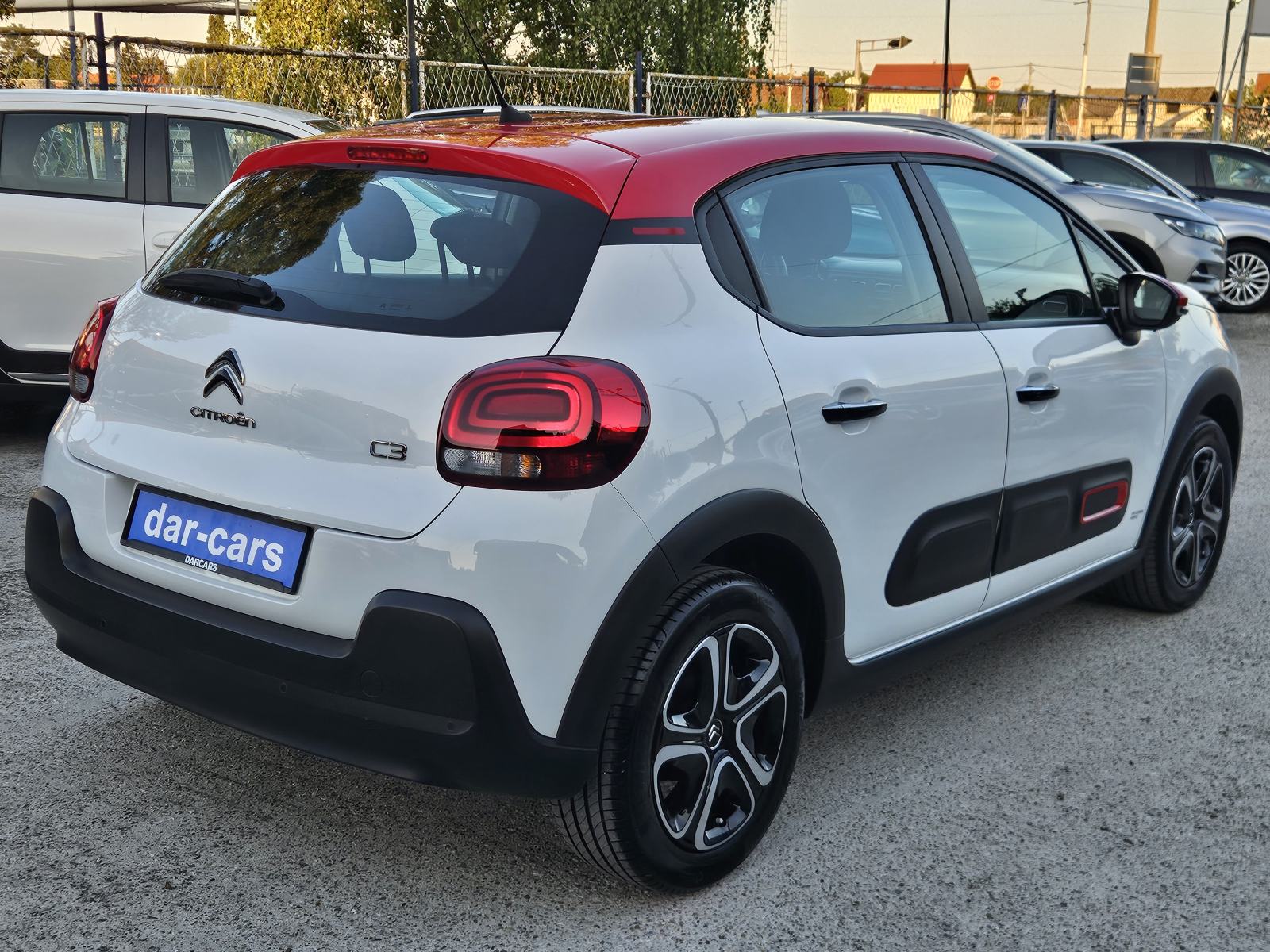 Citroën C3 1,2 ** 34 000 KM** 2022 ,LED,NAVI,GAR.GOD DANA, pogled izvana - slika 1
