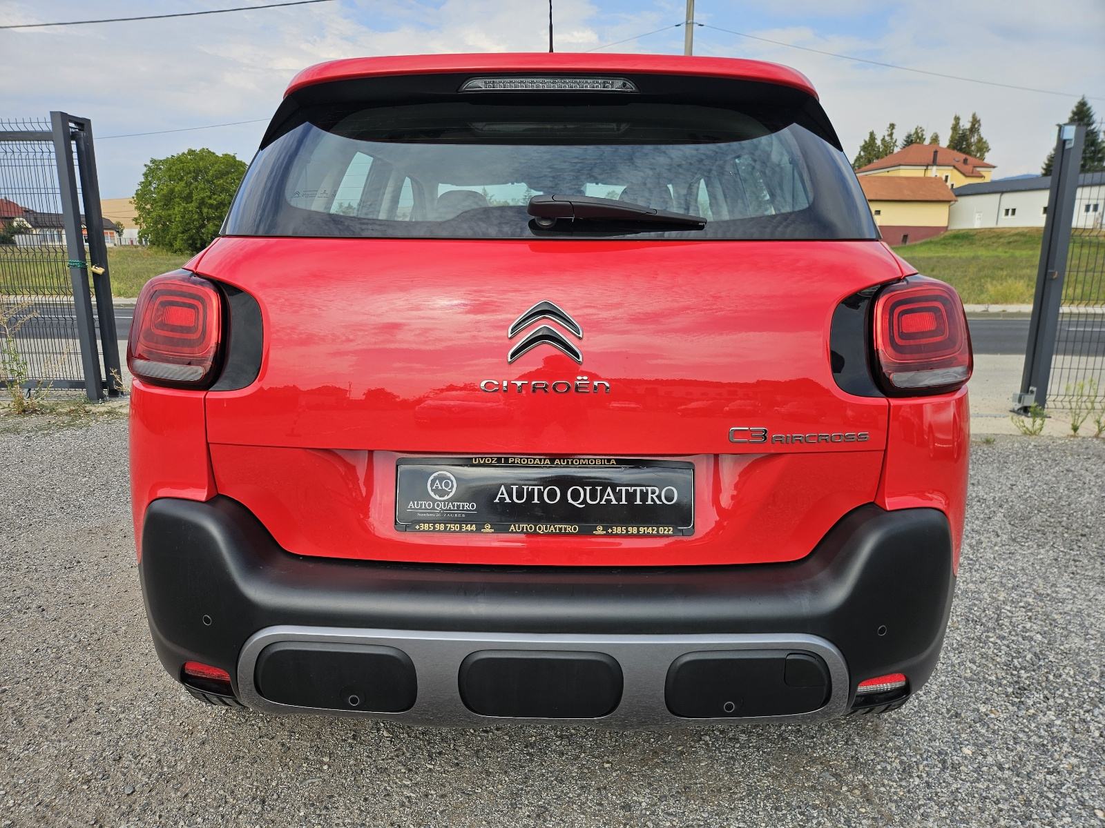 Citroën C3 1,2 Aircross SHINE NAVI SERVISNA 40000km 12/24 MJ JAMSTVO, fotografija 6