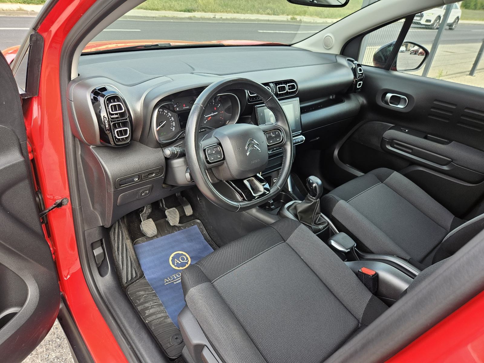 Citroën C3 1,2 Aircross SHINE NAVI SERVISNA 40000km 12/24 MJ JAMSTVO, fotografija 9