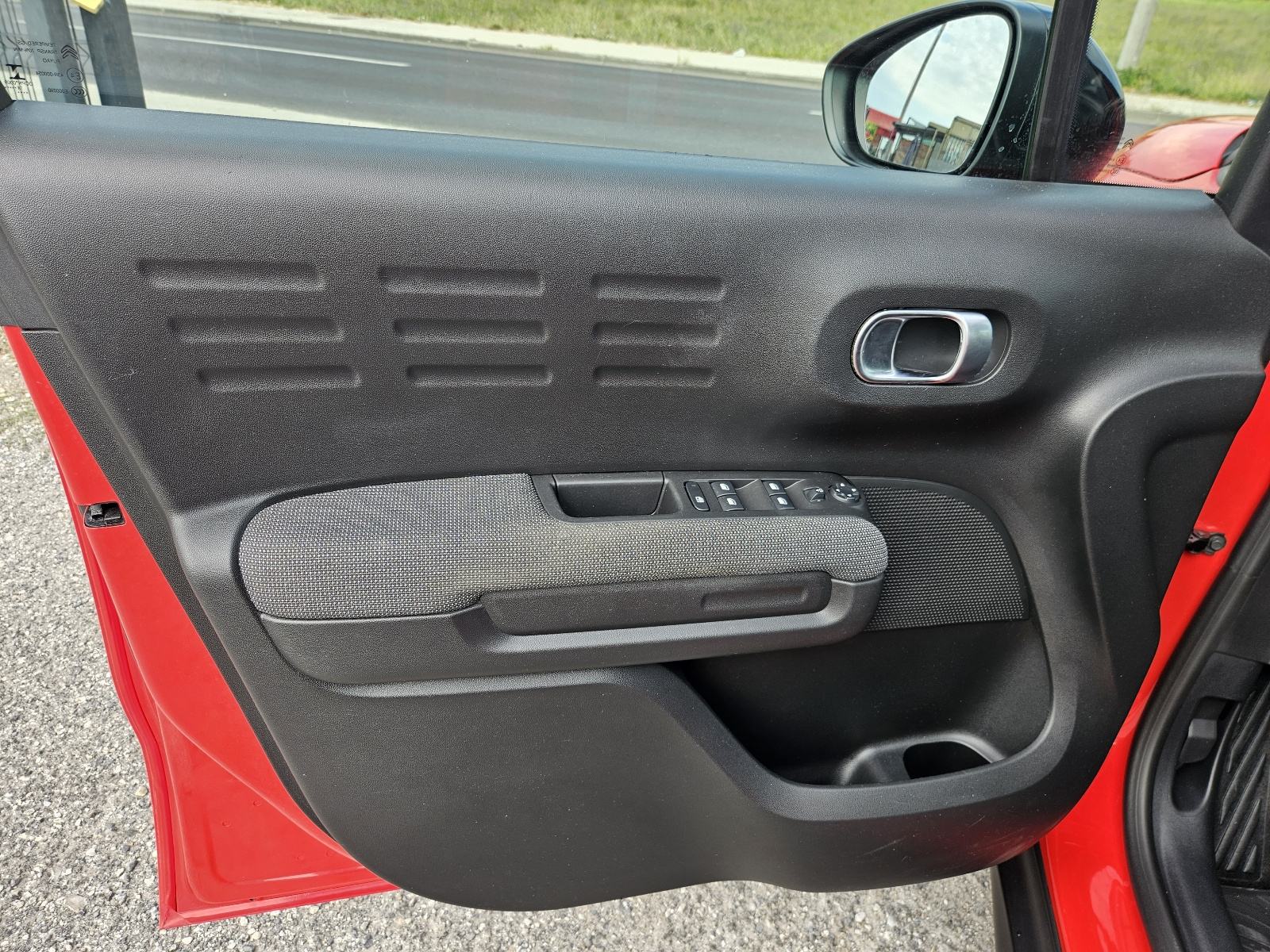 Citroën C3 1,2 Aircross SHINE NAVI SERVISNA 40000km 12/24 MJ JAMSTVO, fotografija 10