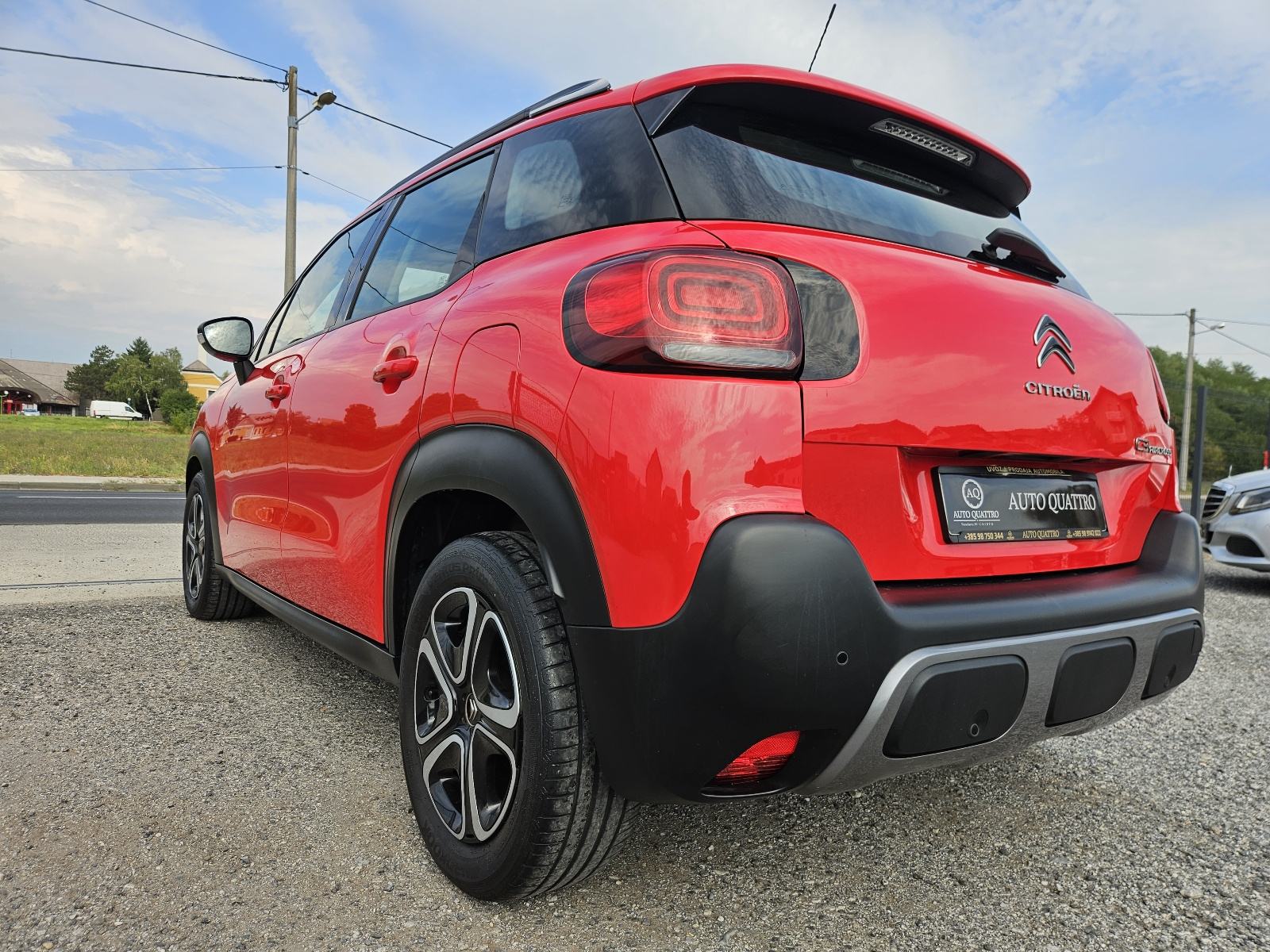 Citroën C3 1,2 Aircross SHINE NAVI SERVISNA 40000km 12/24 MJ JAMSTVO, fotografija 7