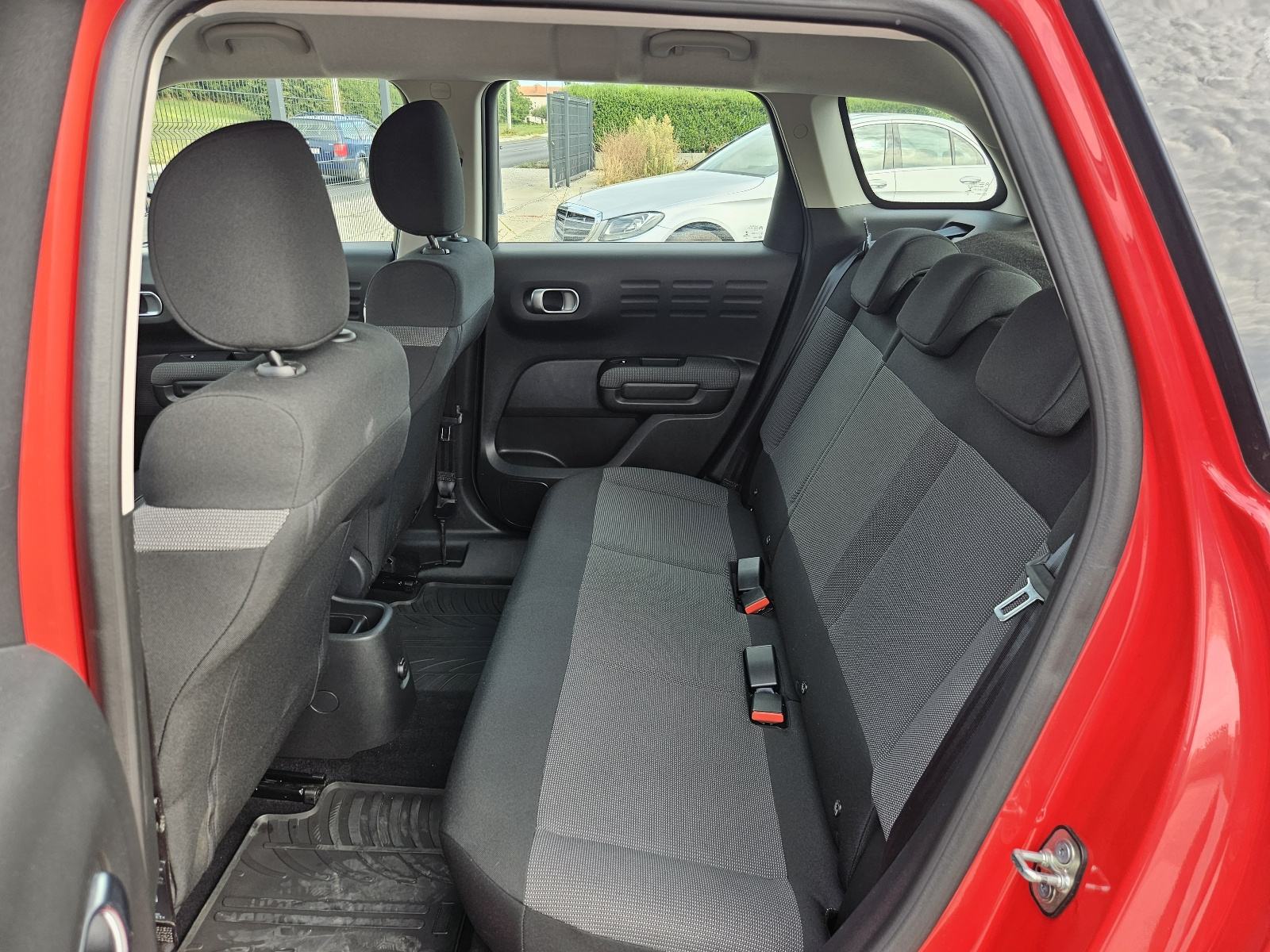Citroën C3 1,2 Aircross SHINE NAVI SERVISNA 40000km 12/24 MJ JAMSTVO, fotografija 12
