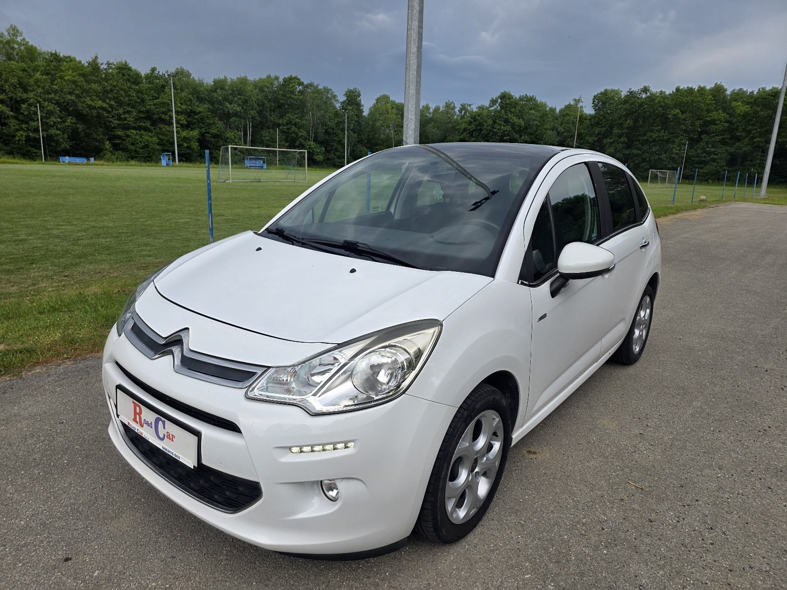 Citroën C3 1.2 exclusive ,navi,parking senzori,garancija, fotografija 1