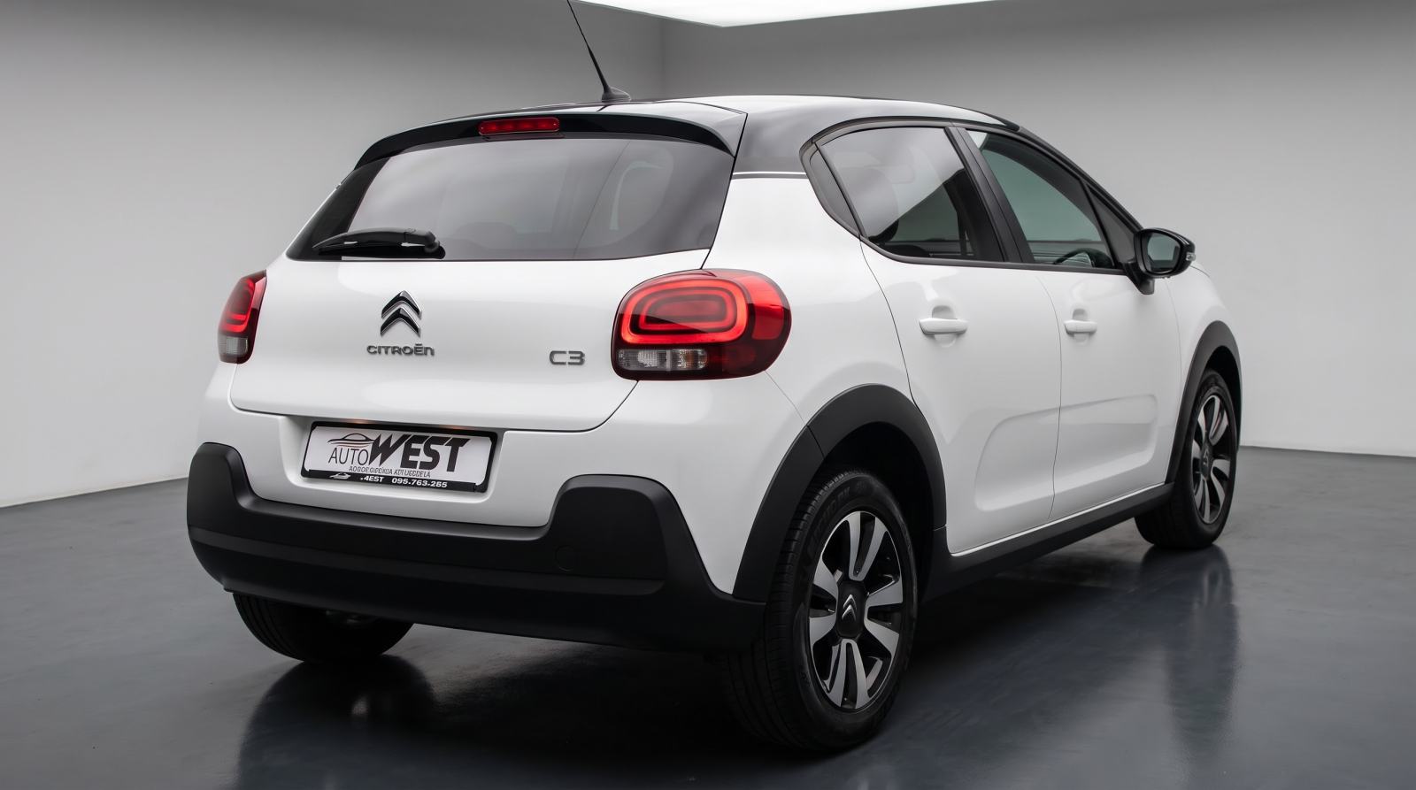 Citroën C3 1,2 FEEL PACK SAMO 50000 KM NOV AUTO!!!!, pogled izvana - slika 5