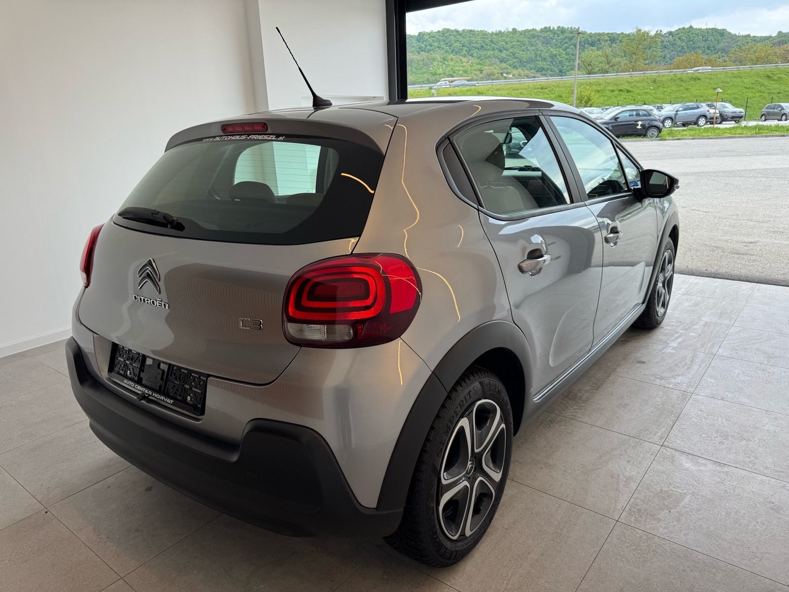 Citroën C3 1,2 PureTech 2024.; 1. vl.; 24 tkm; Klima; 5 vrata;, fotografija 5