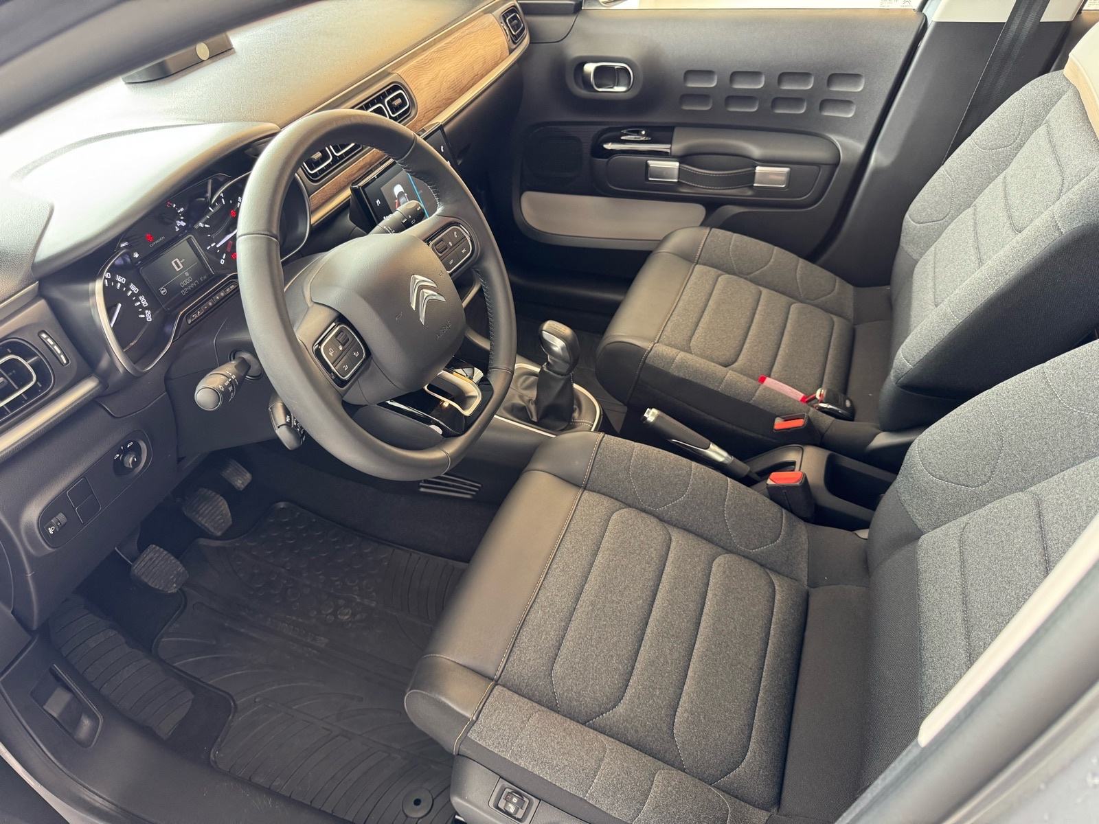 Citroën C3 1,2 PureTech 2024.; 1. vl.; 24 tkm; Klima; 5 vrata;, fotografija 8