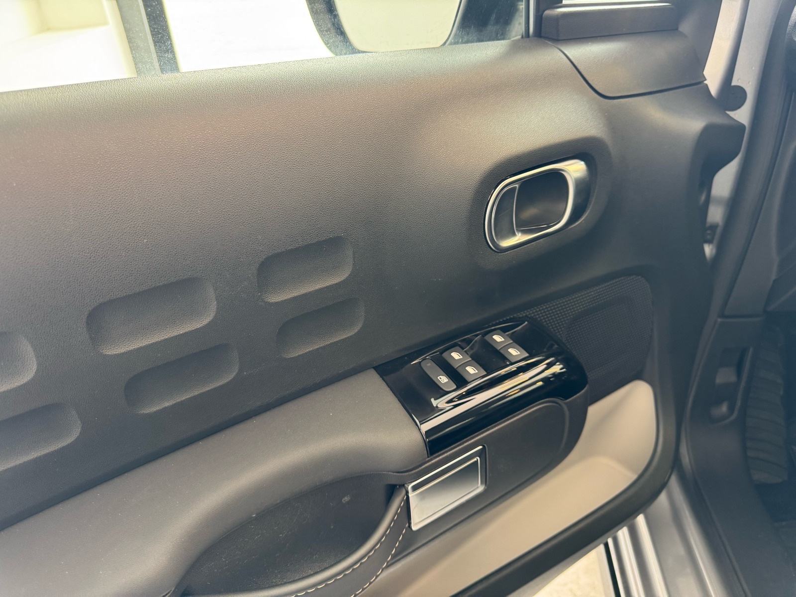 Citroën C3 1,2 PureTech 2024.; 1. vl.; 24 tkm; Klima; 5 vrata;, fotografija 9