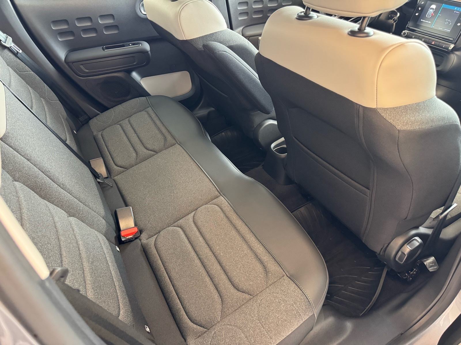 Citroën C3 1,2 PureTech 2024.; 1. vl.; 24 tkm; Klima; 5 vrata;, fotografija 12