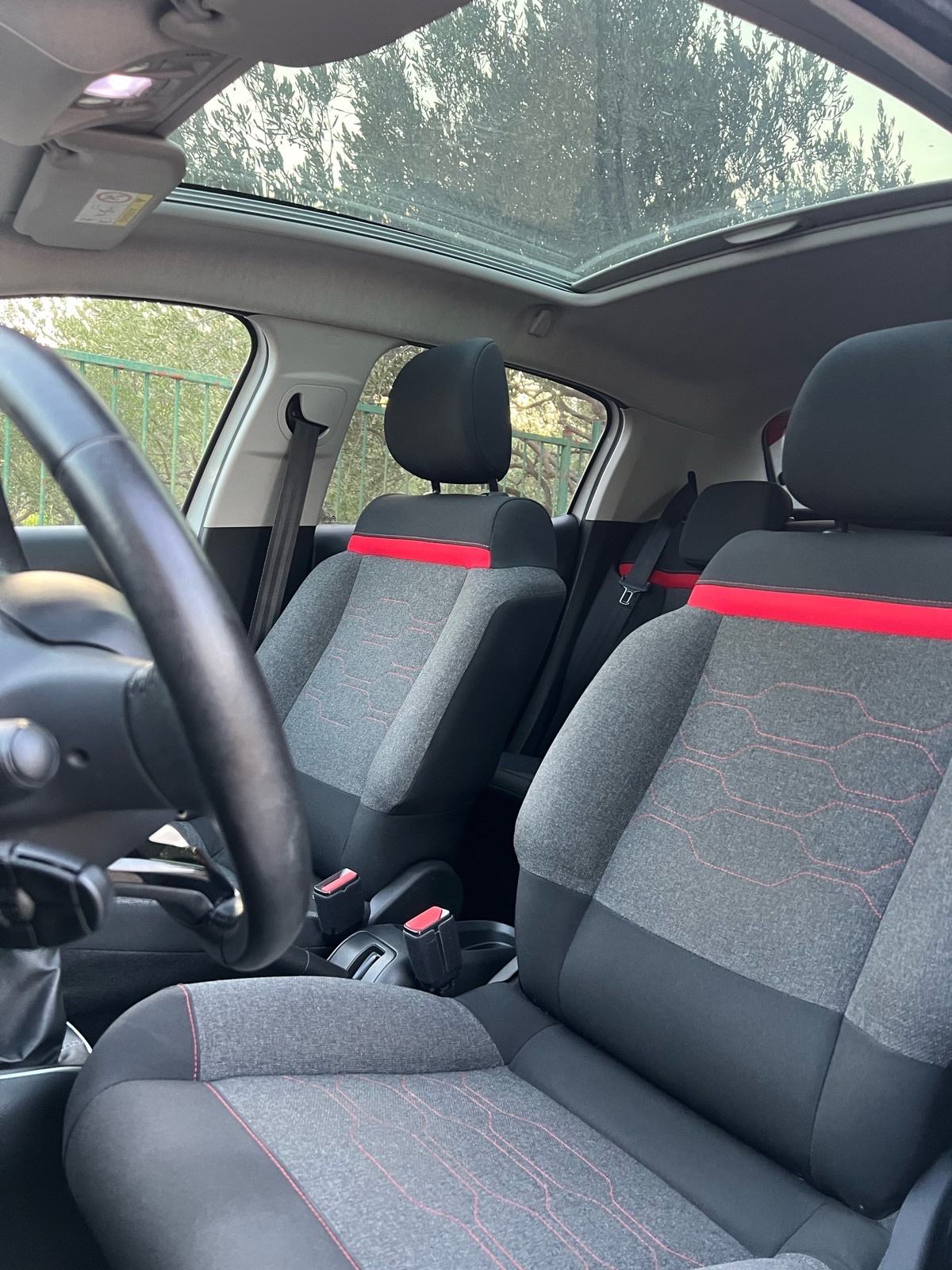 Citroën C3 1,2 PureTech SHINE, fotografija 16