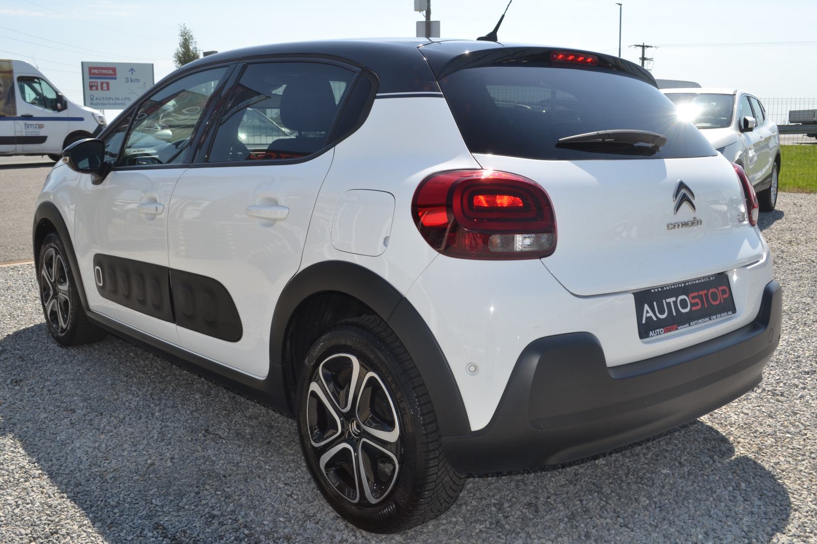Citroën C3 1,2 *** LEASING BEZ UČEŠĆA *** rata 145€ *** SERVISNA ***, fotografija 4