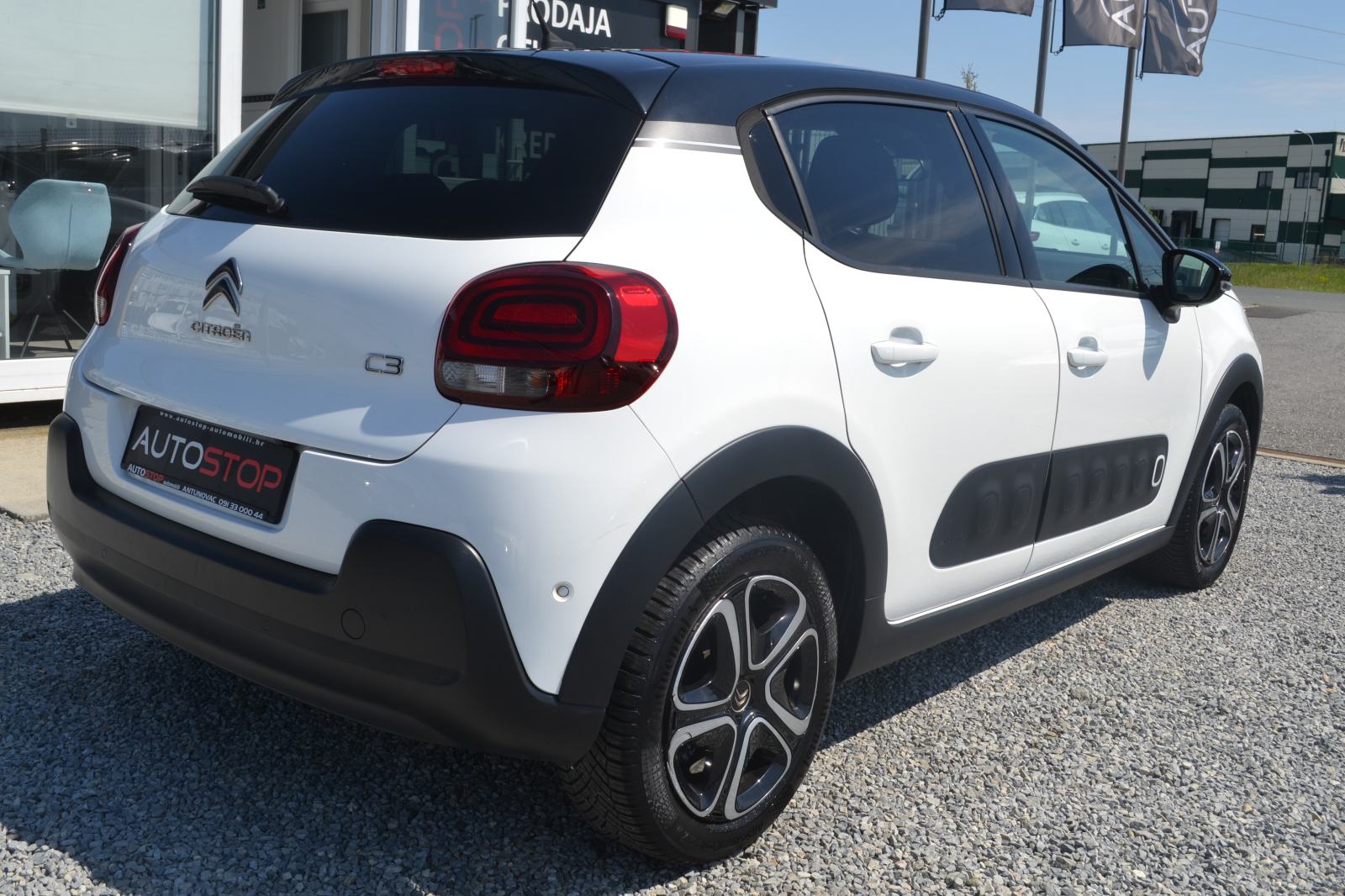 Citroën C3 1,2 *** LEASING BEZ UČEŠĆA *** rata 145€ *** SERVISNA ***, fotografija 6