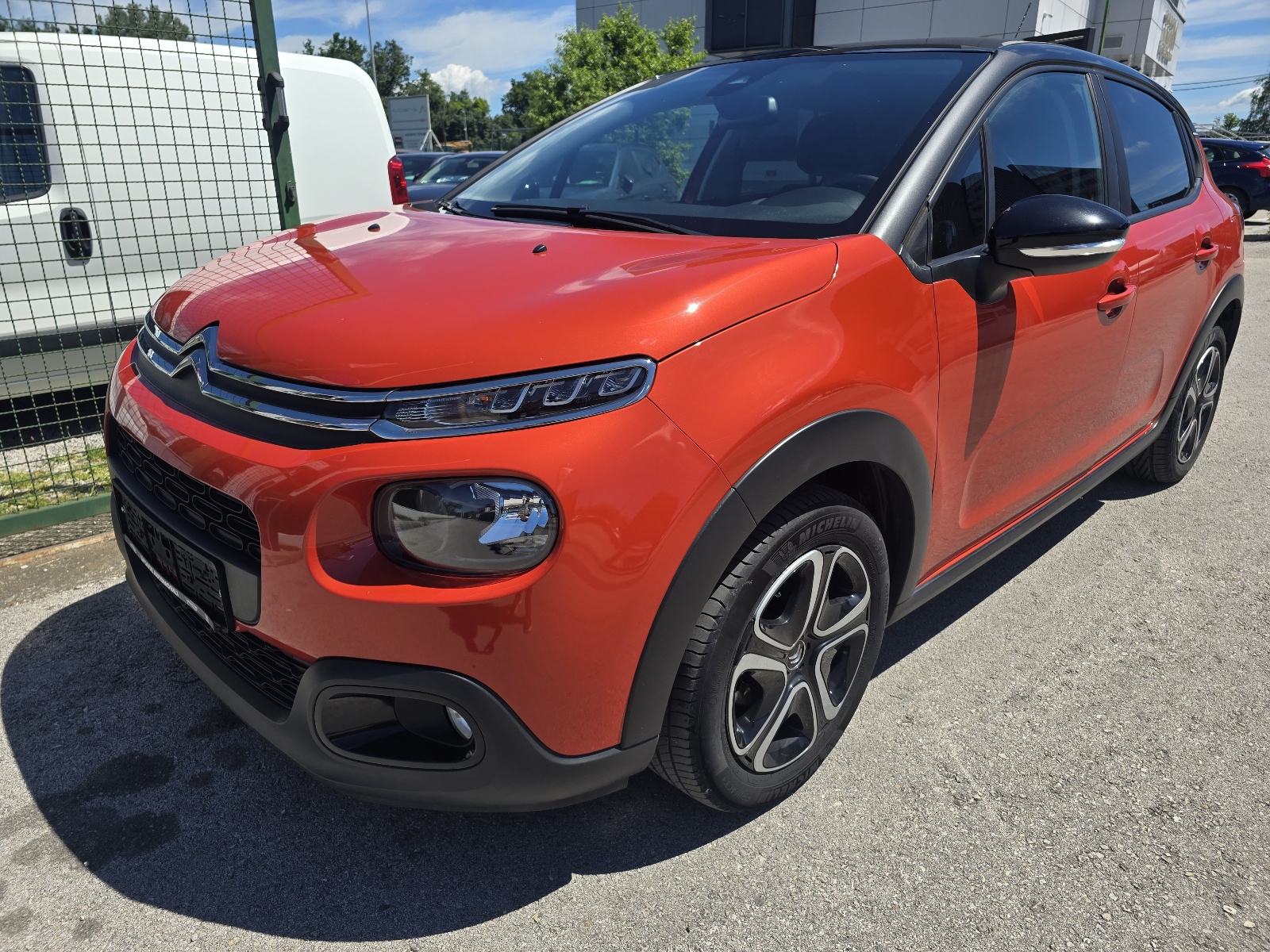 Citroën C3 1,2 PURETECH, GRAPFIC, KAO NOV, fotografija 1