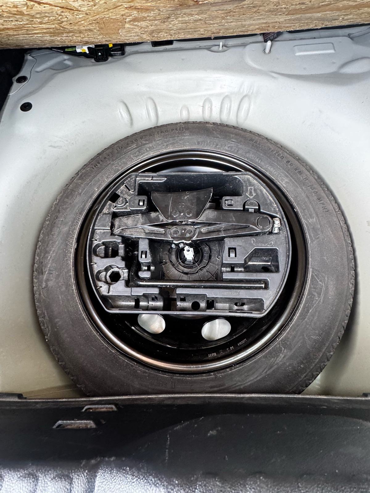 Citroën C3 1,2-LED-NAVI-PARK SENZ-SERVISNA-JAMSTVO 12 MJ, fotografija 11
