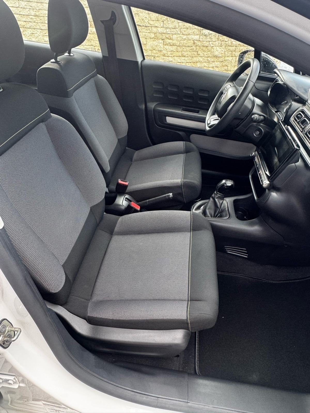Citroën C3 1,2-LED-NAVI-PARK SENZ-SERVISNA-JAMSTVO 12 MJ, fotografija 14