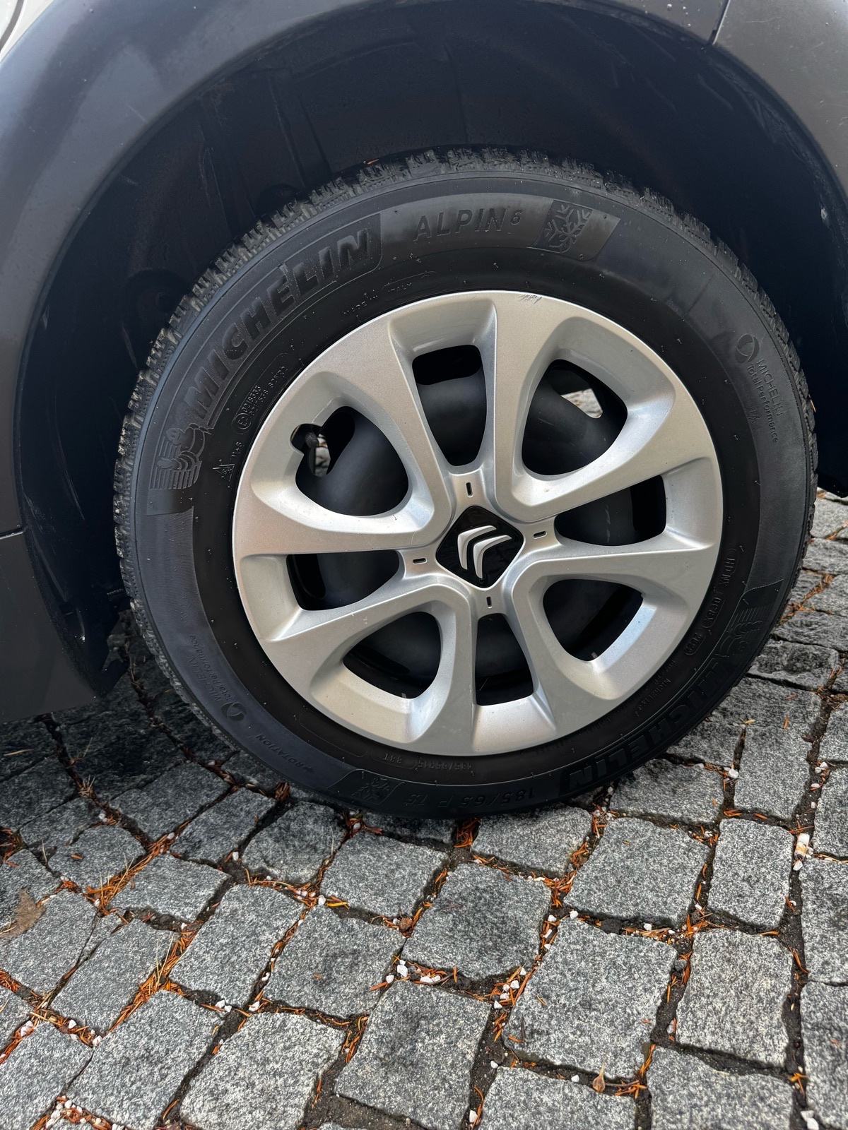 Citroën C3 1,2-LED-NAVI-PARK SENZ-SERVISNA-JAMSTVO 12 MJ, fotografija 18