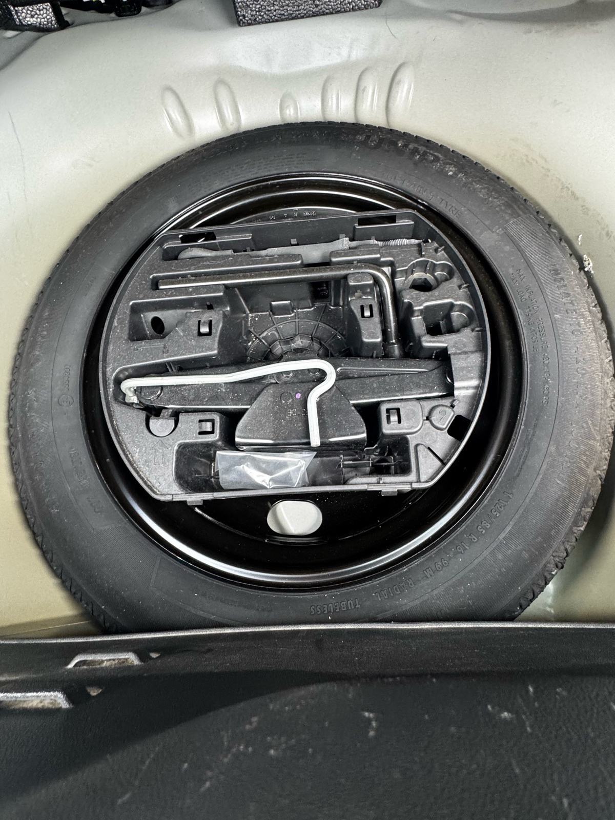 Citroën C3 1,2- FULL LED-NAVI-PARK SENZ-SERVISNA-JAMSTVO 12 MJ, fotografija 15