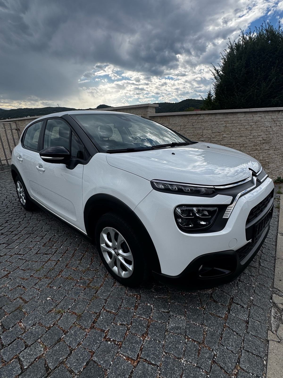 Citroën C3 1,2- FULL LED-NAVI-PARK SENZ-SERVISNA-JAMSTVO 12 MJ, fotografija 4