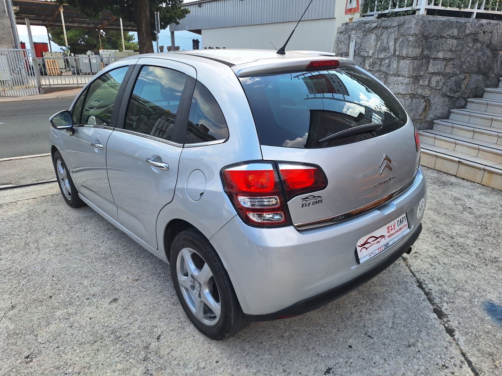 Citroën C3 1,2 ‼️REG.03/2027 HR AUTO ‼️NOVA DISTRIBUCIJA, fotografija 4