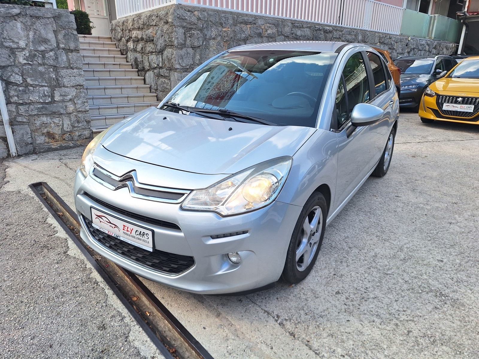 Citroën C3 1,2 ‼️REG.03/2027 HR AUTO ‼️NOVA DISTRIBUCIJA, fotografija 2