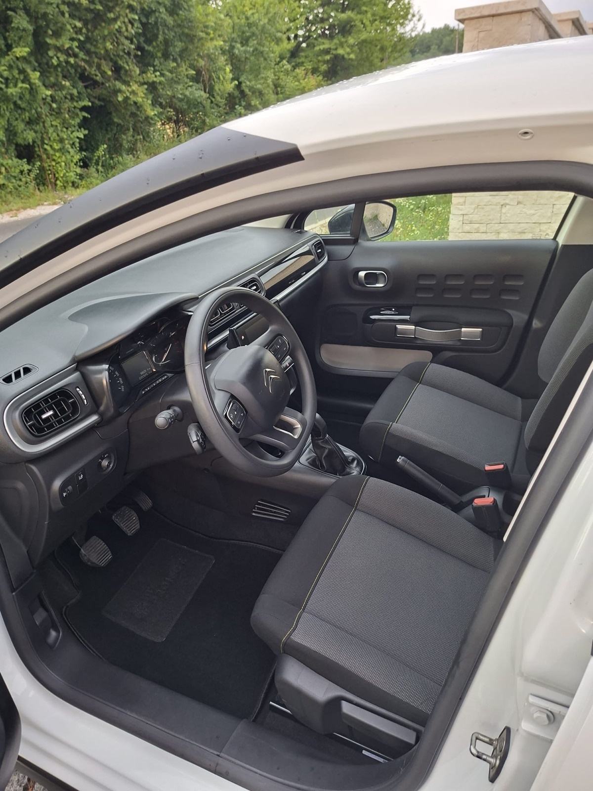 Citroën C3 1,2 - Uredan, Održavan, Kupac ne plaća prijenos!, fotografija 14