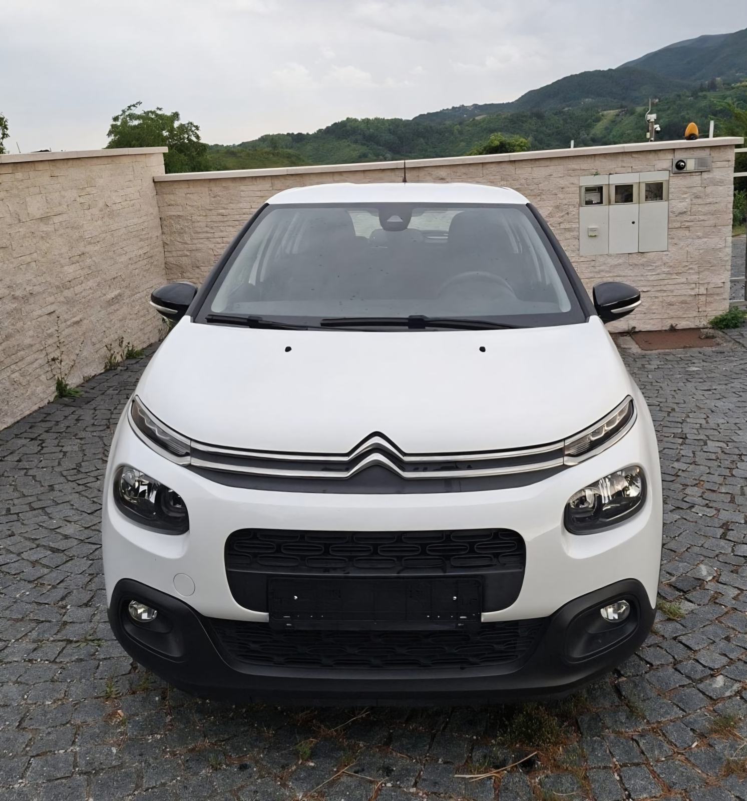 Citroën C3 1,2 - Uredan, Održavan, Kupac ne plaća prijenos!, fotografija 2