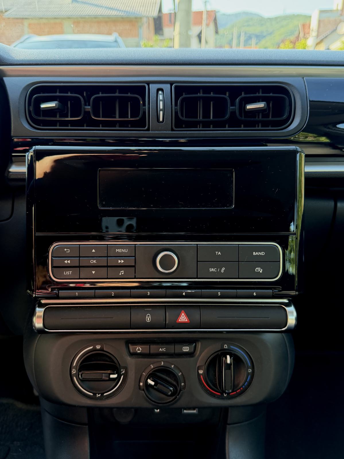 Citroën C3 1,2 - PRVI VLASNIK!, fotografija 9