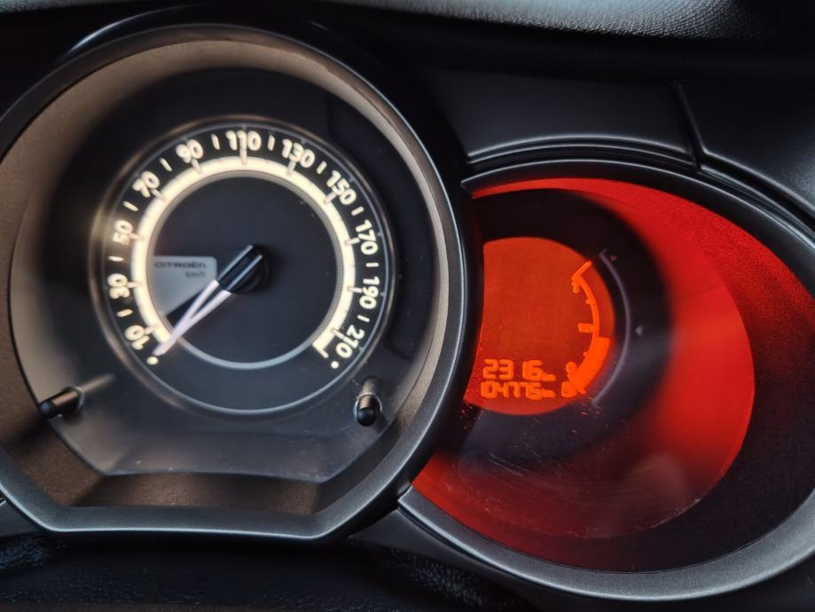 Citroën C3 1,2 VTi. 104000 km, 2016g, kartice do 36 rata, fotografija 15