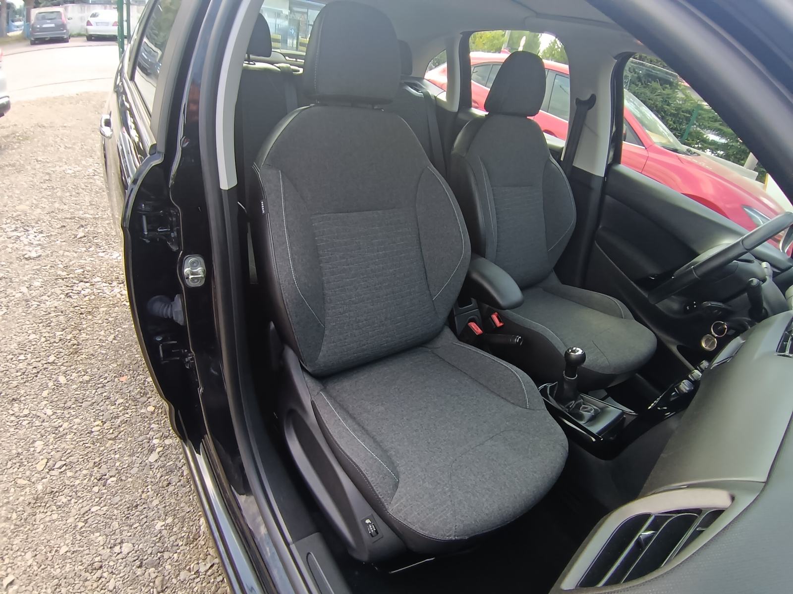 Citroën C3 1,2 VTi Izvrsno stanje!, fotografija 12