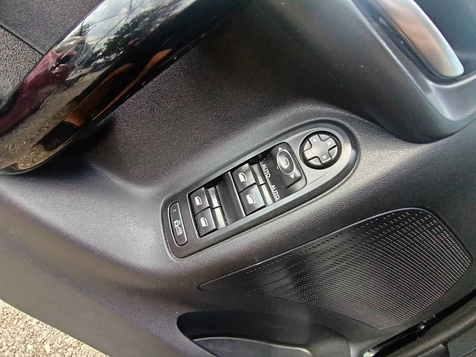 Citroën C3 1,2 VTi Izvrsno stanje!, fotografija 17