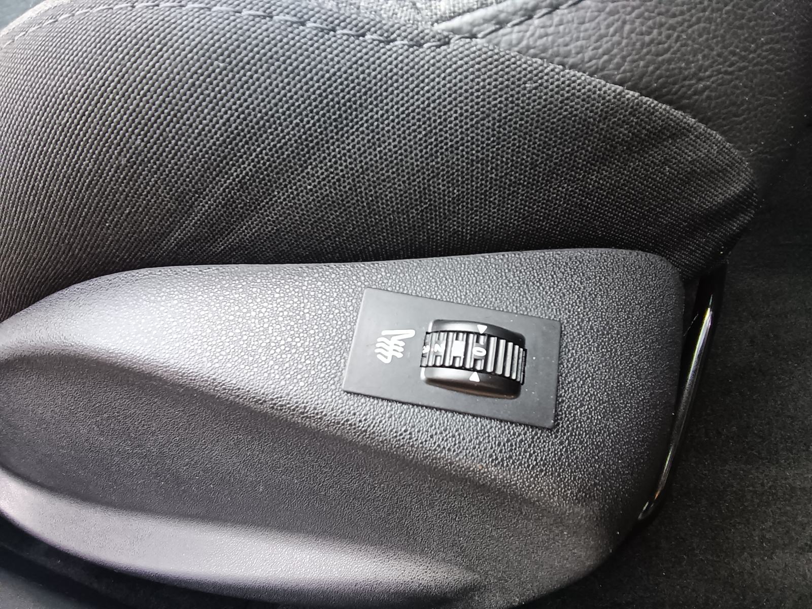 Citroën C3 1,2 VTi Izvrsno stanje!, fotografija 13