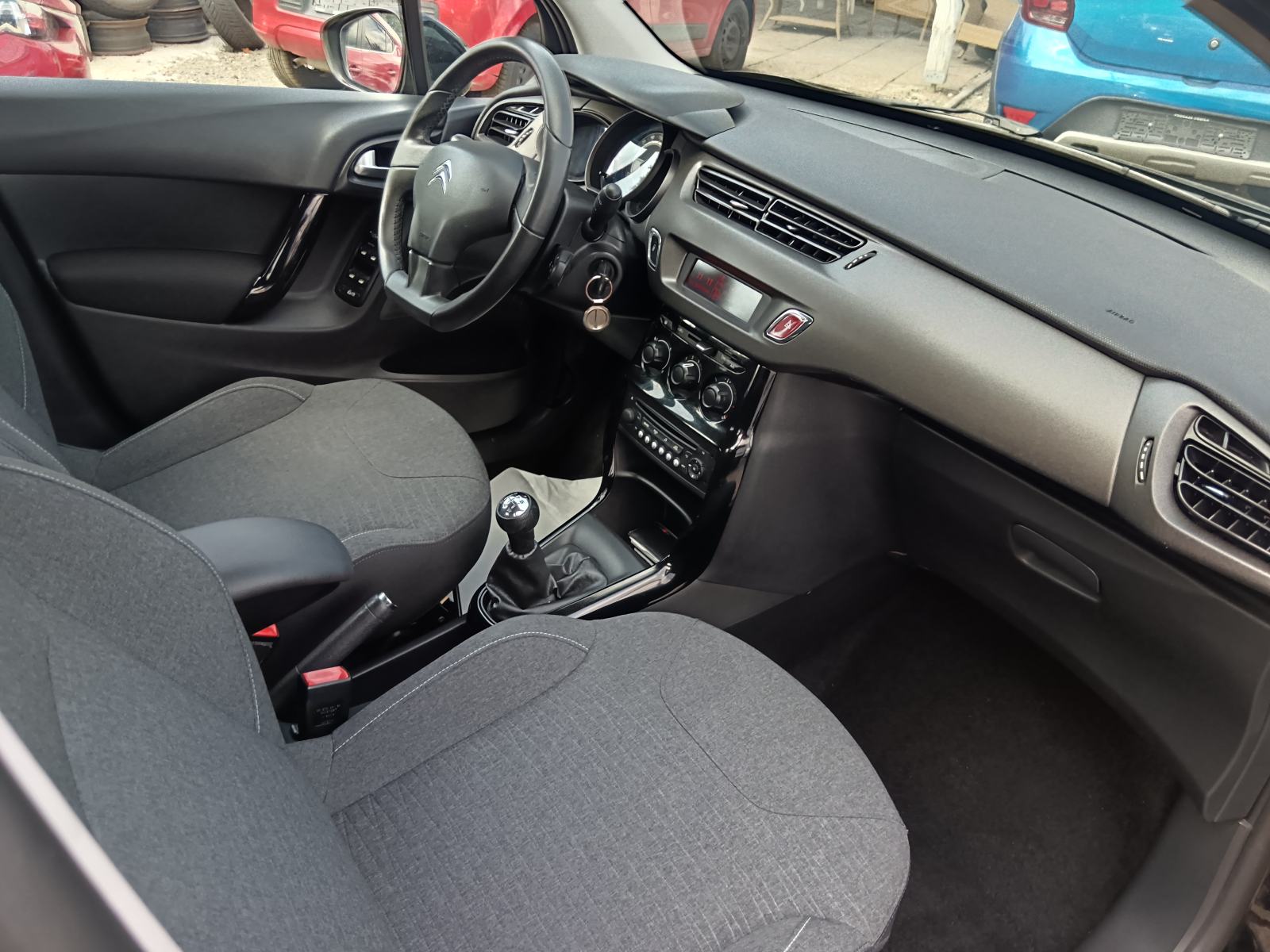 Citroën C3 1,2 VTi Izvrsno stanje!, fotografija 10