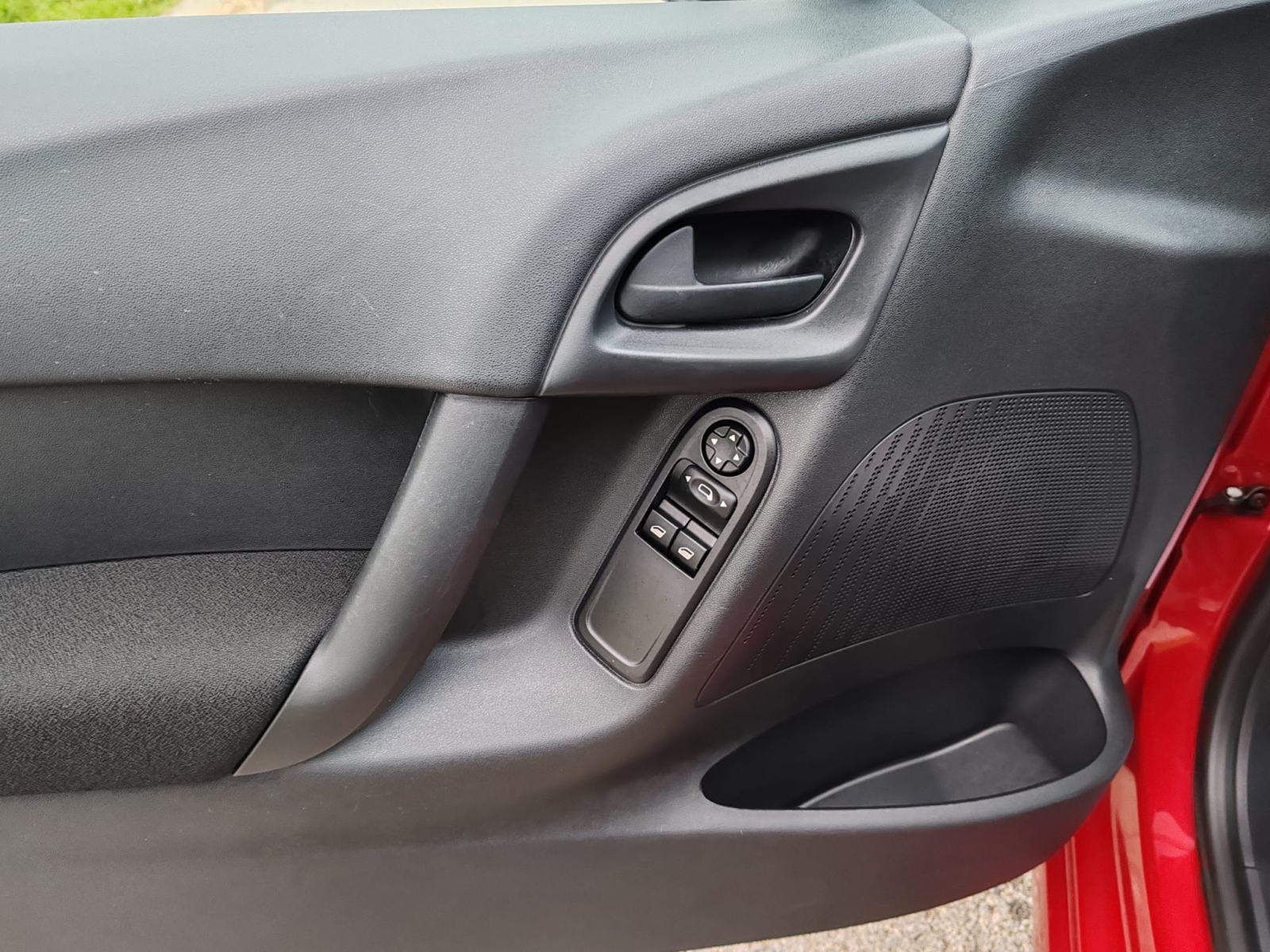 Citroën C3 1,2 VTi "'SAMO""16000" km, 2017 god, kartice 24/36, fotografija 12