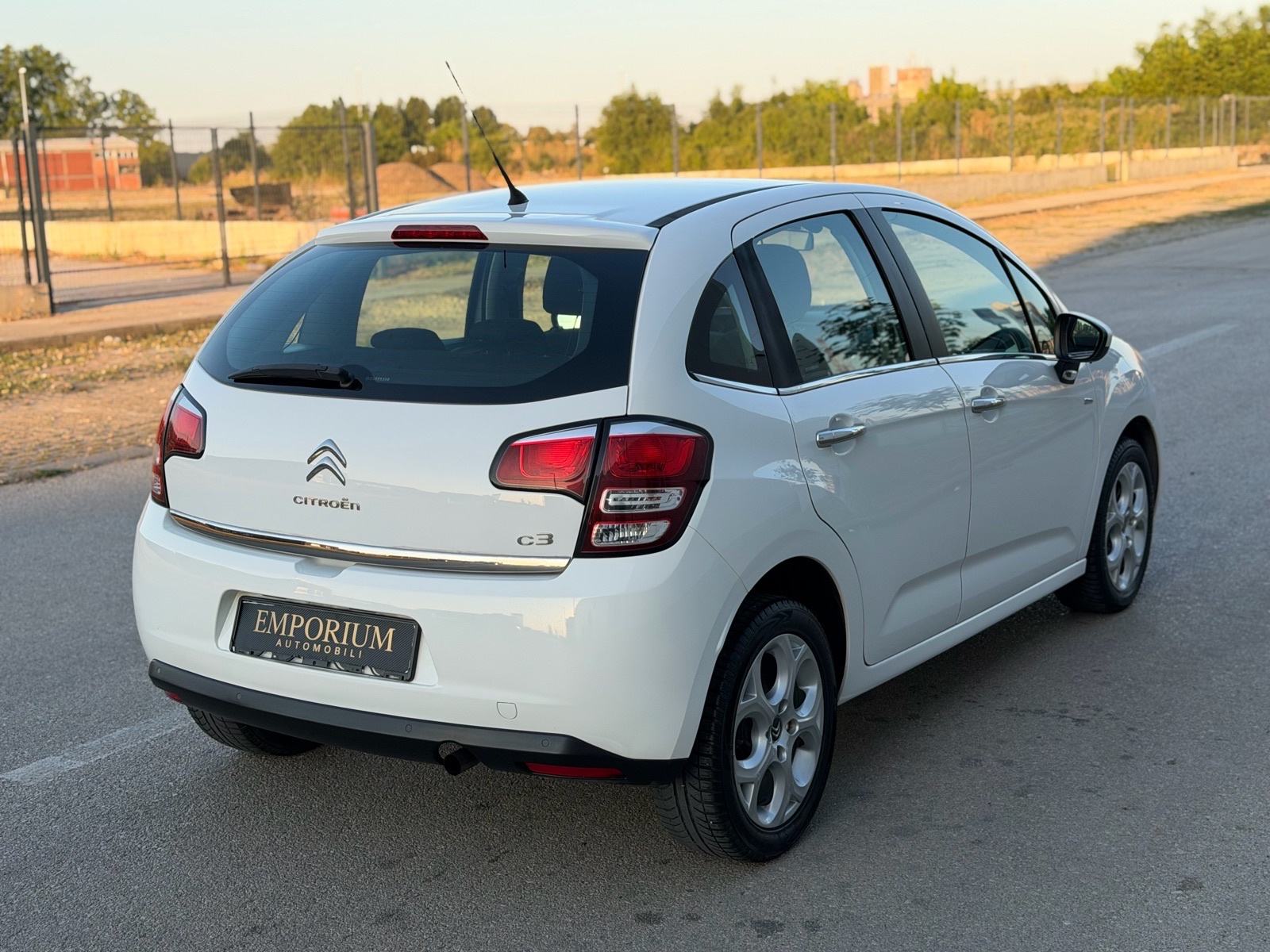 Citroën C3 1,2 Exclusive, fotografija 5